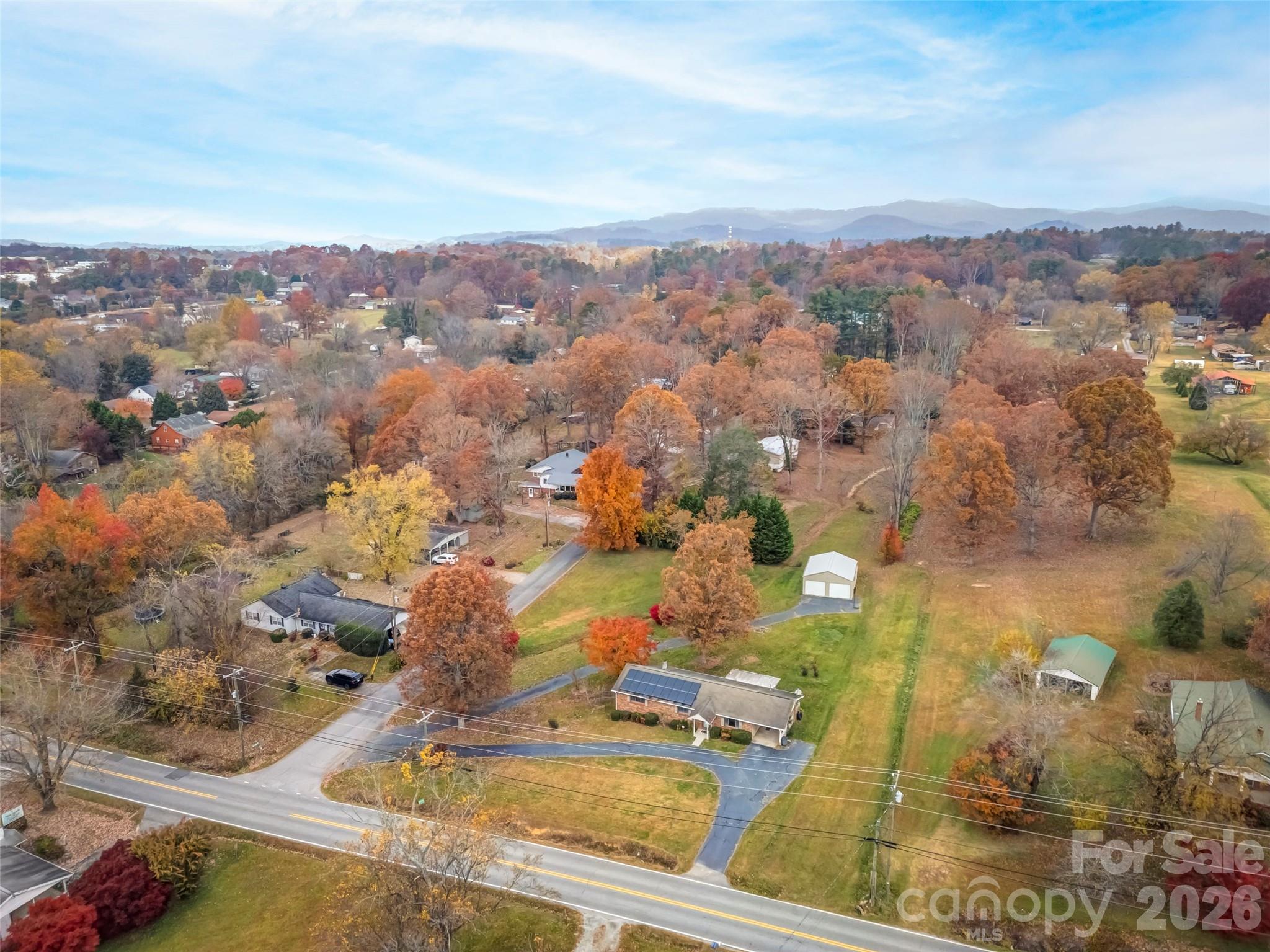 605 Dana Road — Hendersonville