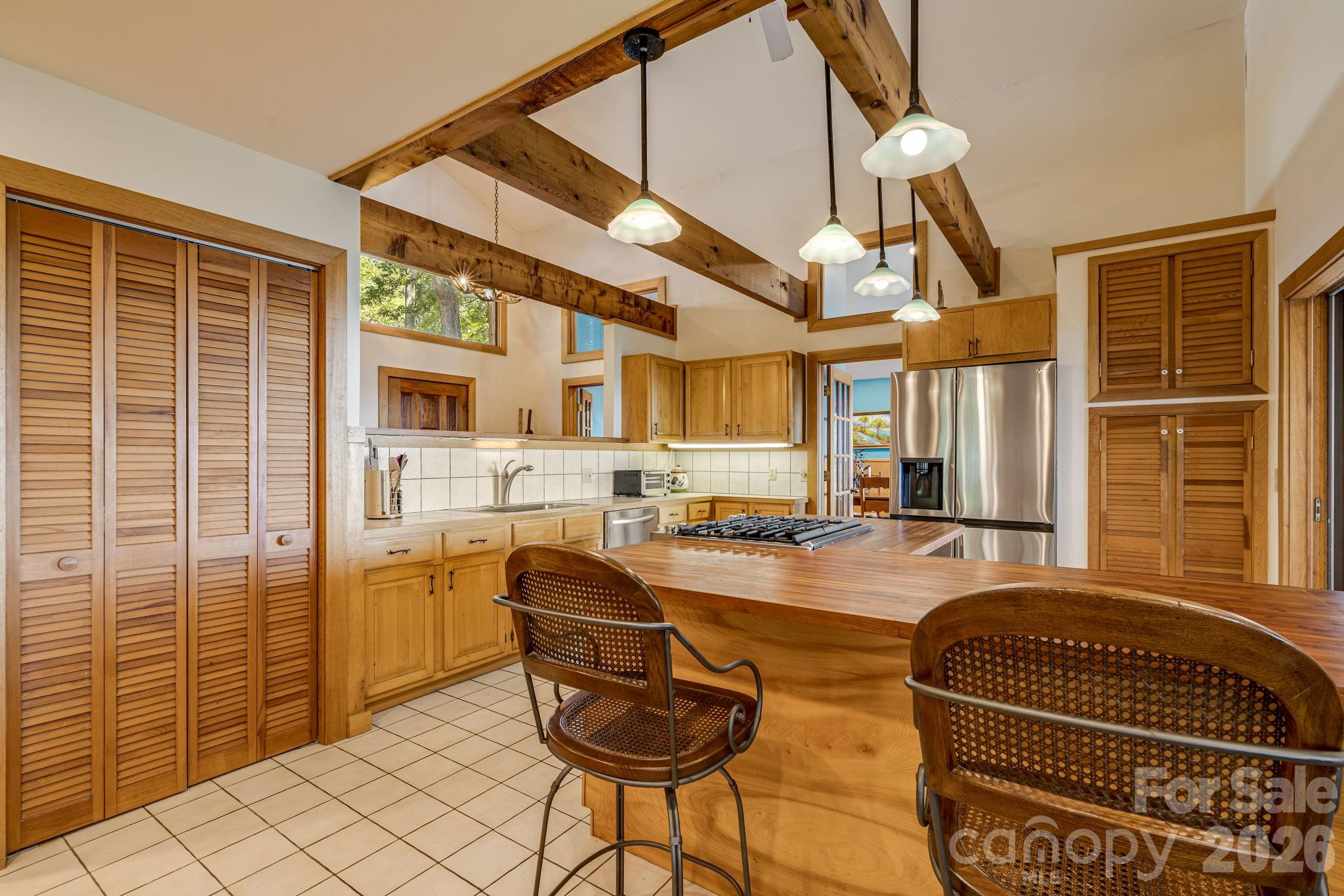 765/764 Osborne Knob Road — Little Switzerland