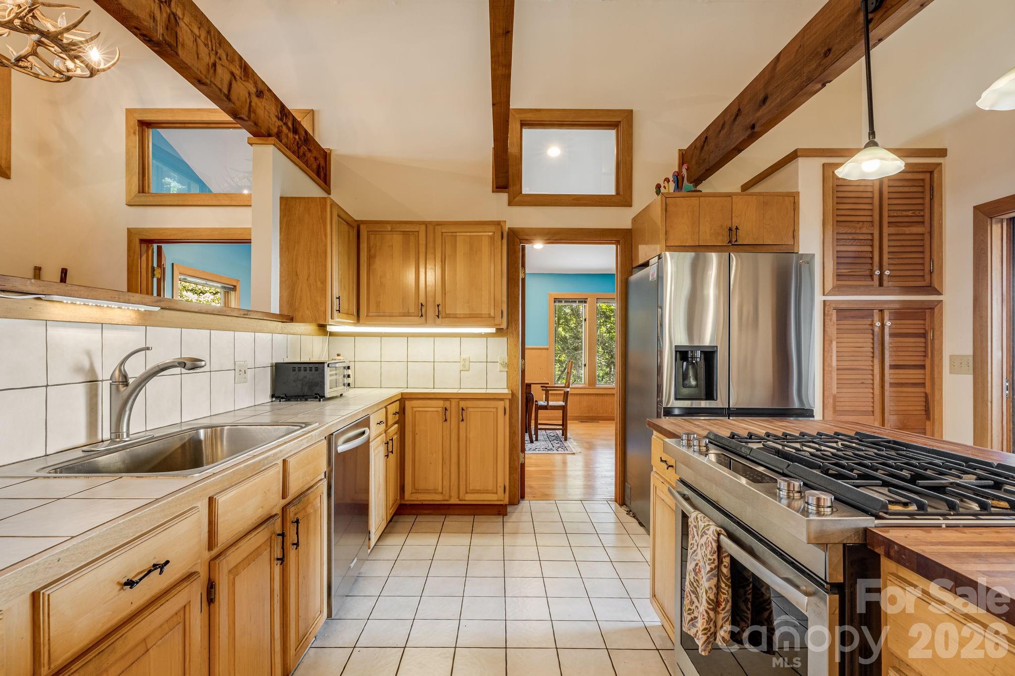 765/764 Osborne Knob Road — Little Switzerland