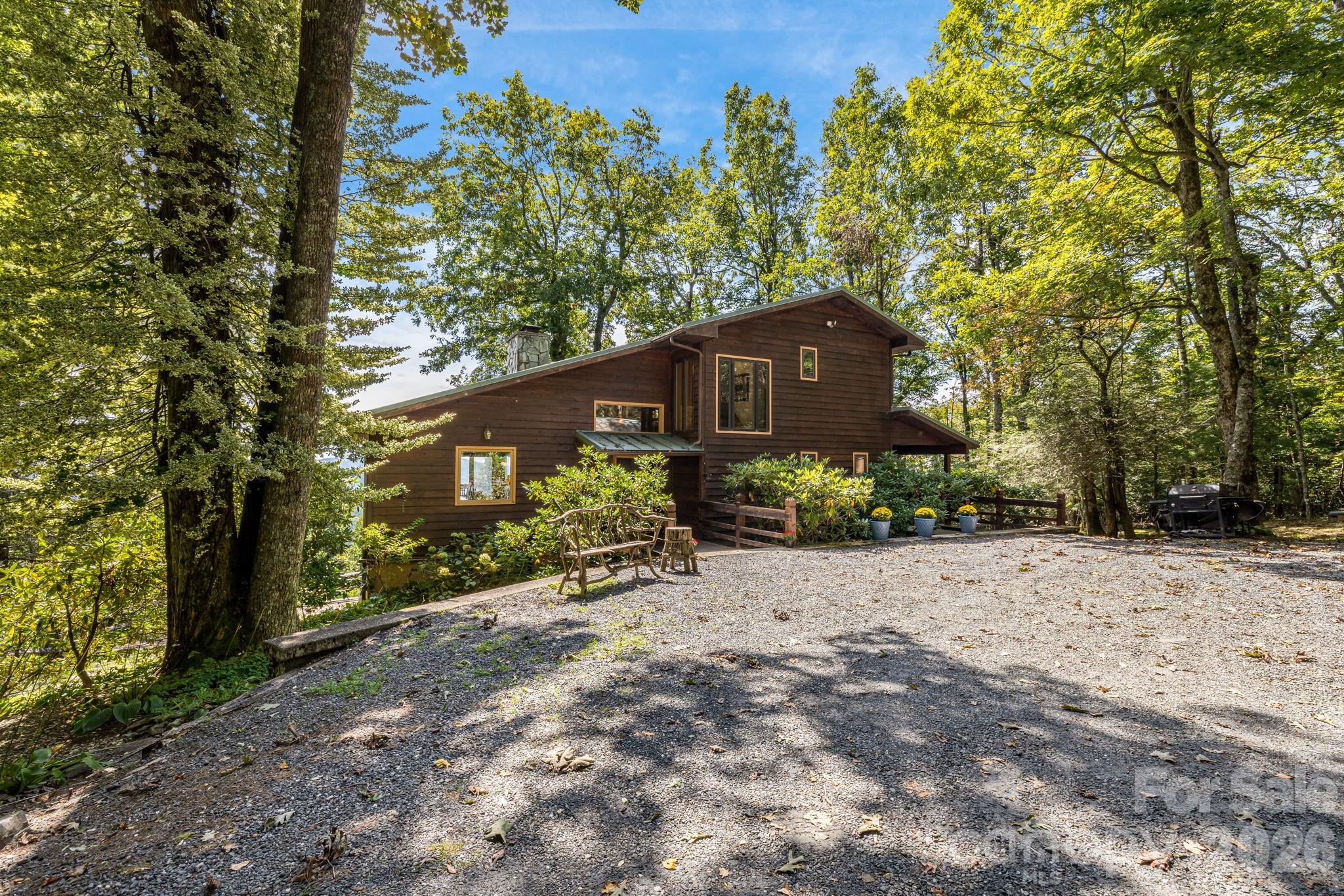765/764 Osborne Knob Road — Little Switzerland