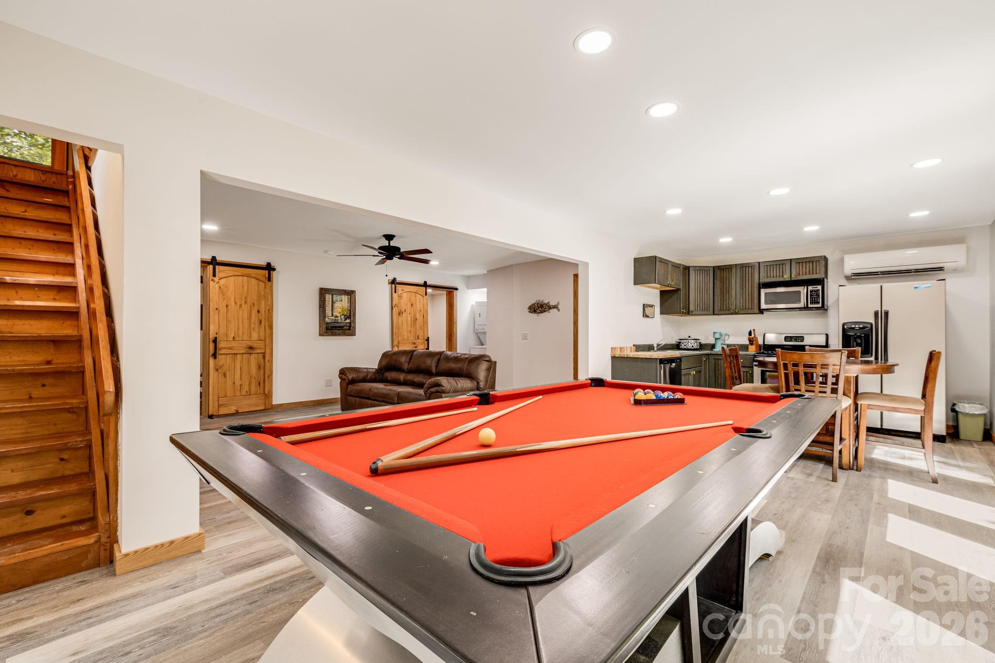 765/764 Osborne Knob Road — Little Switzerland