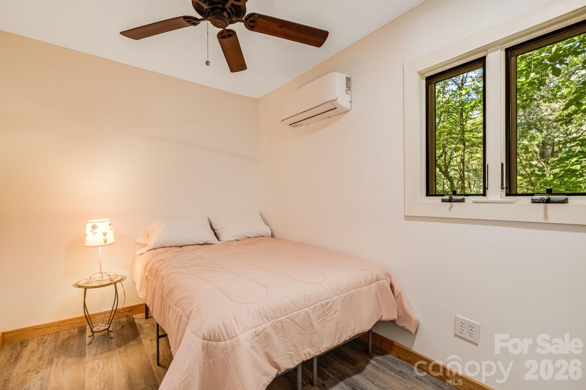 765/764 Osborne Knob Road — Little Switzerland