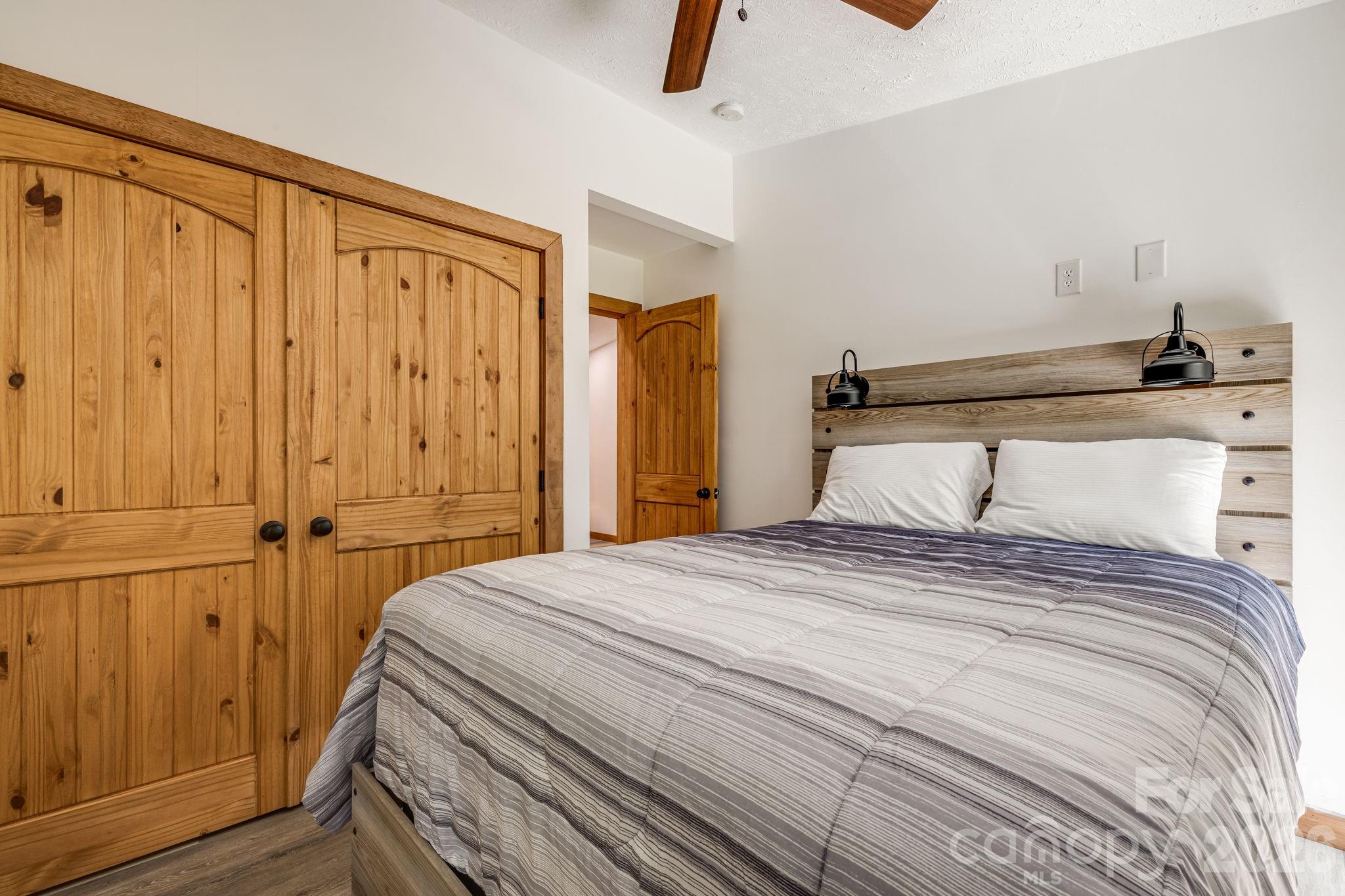 765/764 Osborne Knob Road — Little Switzerland