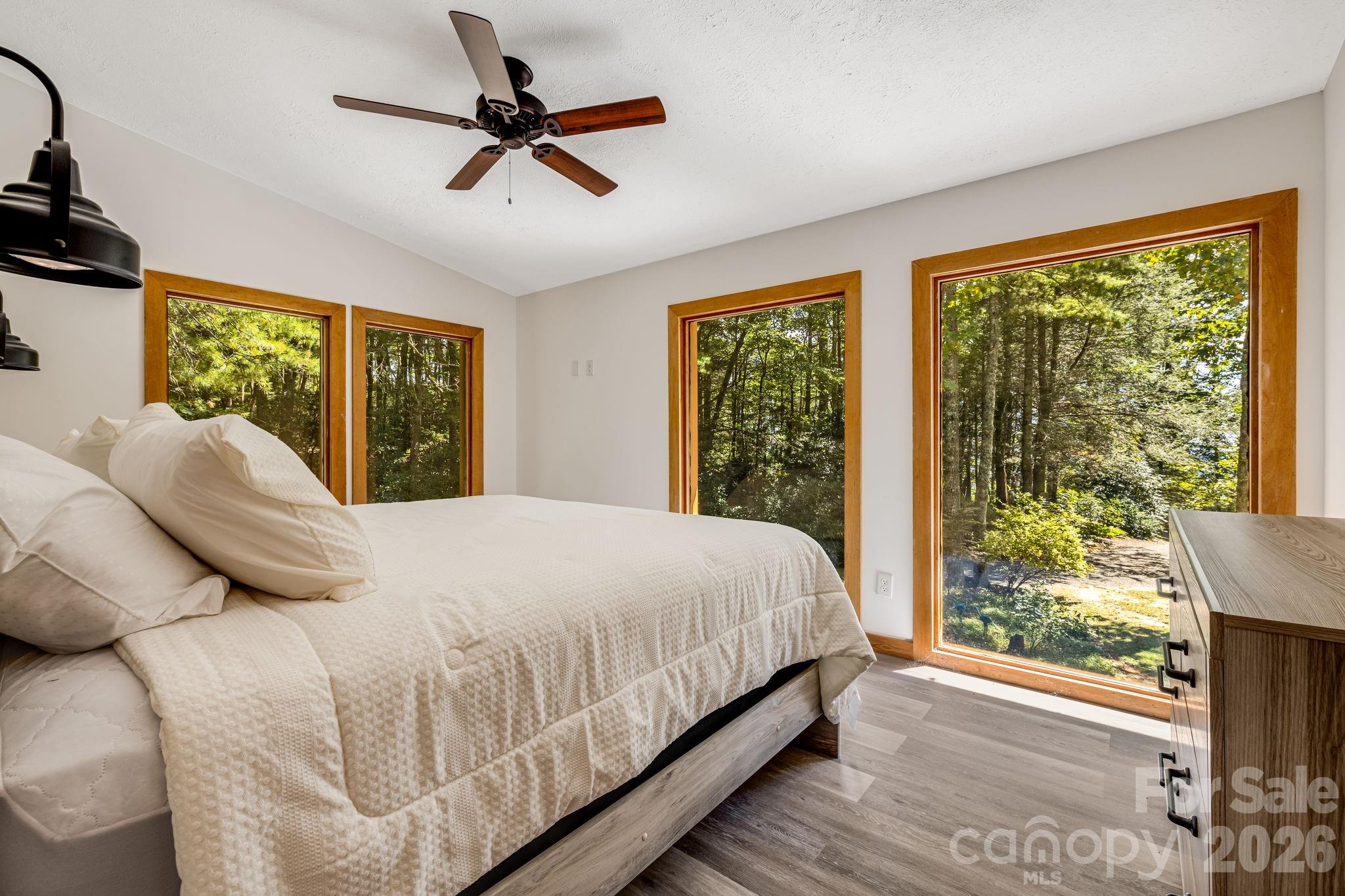 765/764 Osborne Knob Road — Little Switzerland