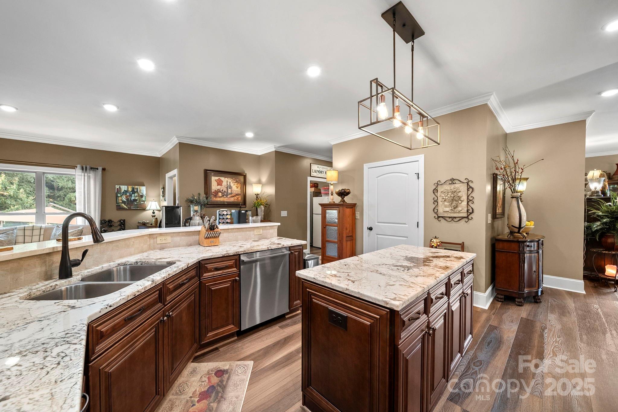 5702 Army Road — Marshville