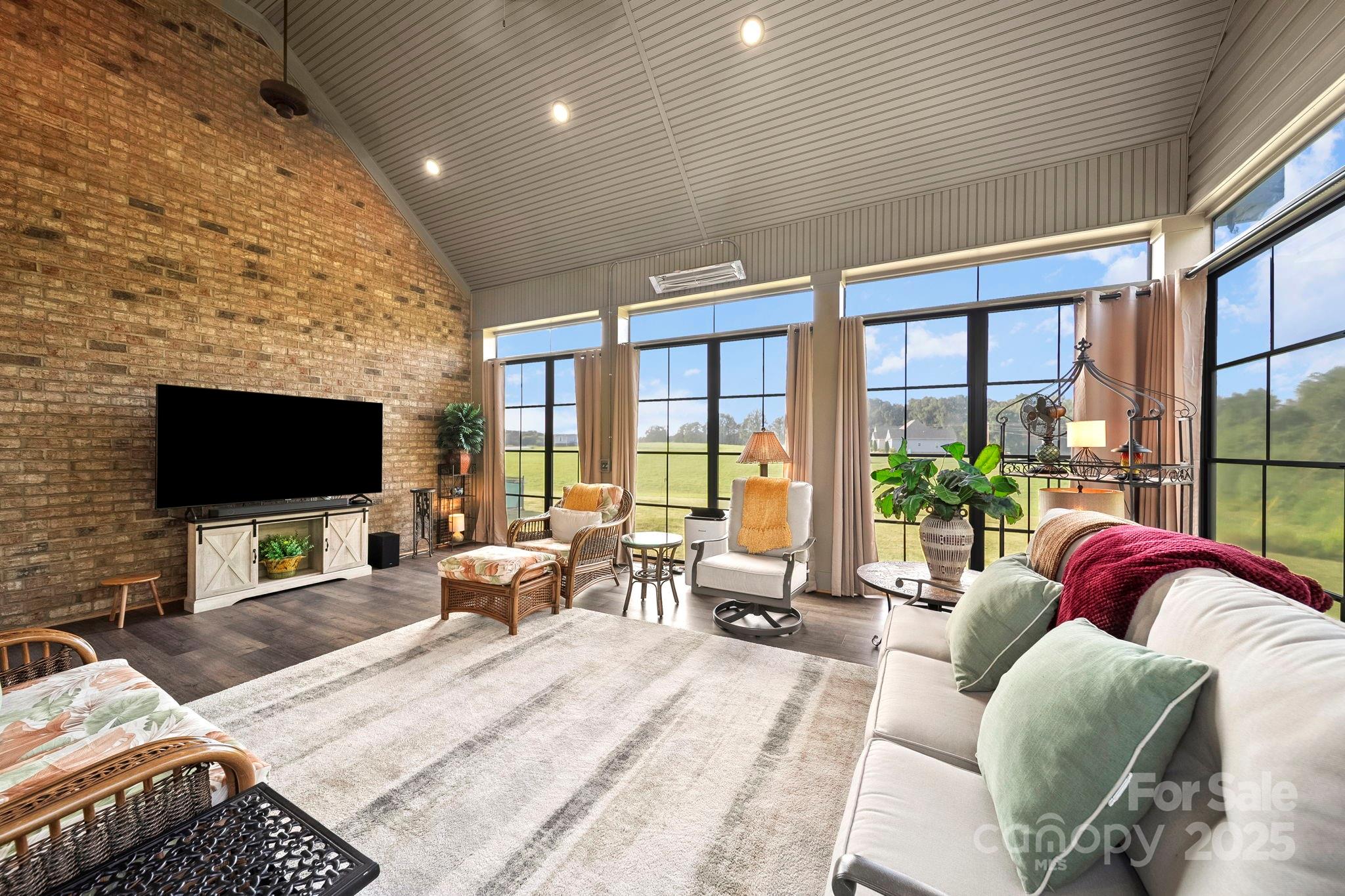 5702 Army Road — Marshville