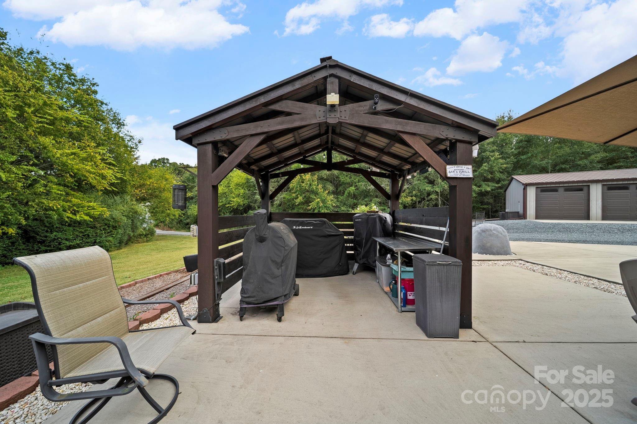 5702 Army Road — Marshville