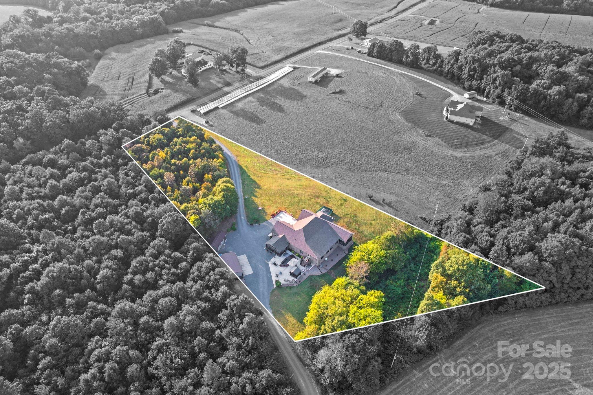 5702 Army Road — Marshville