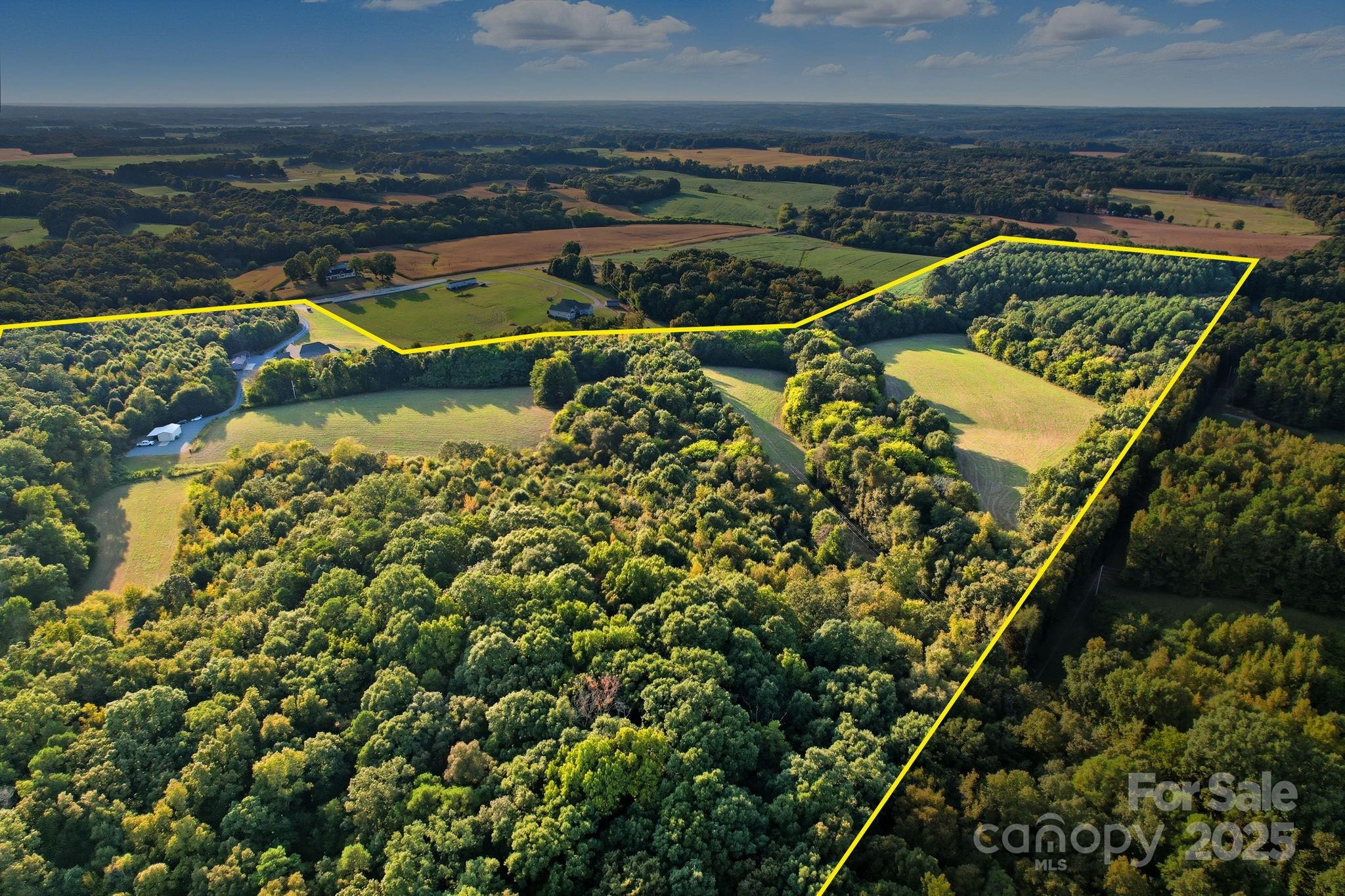 5702 Army Road — Marshville