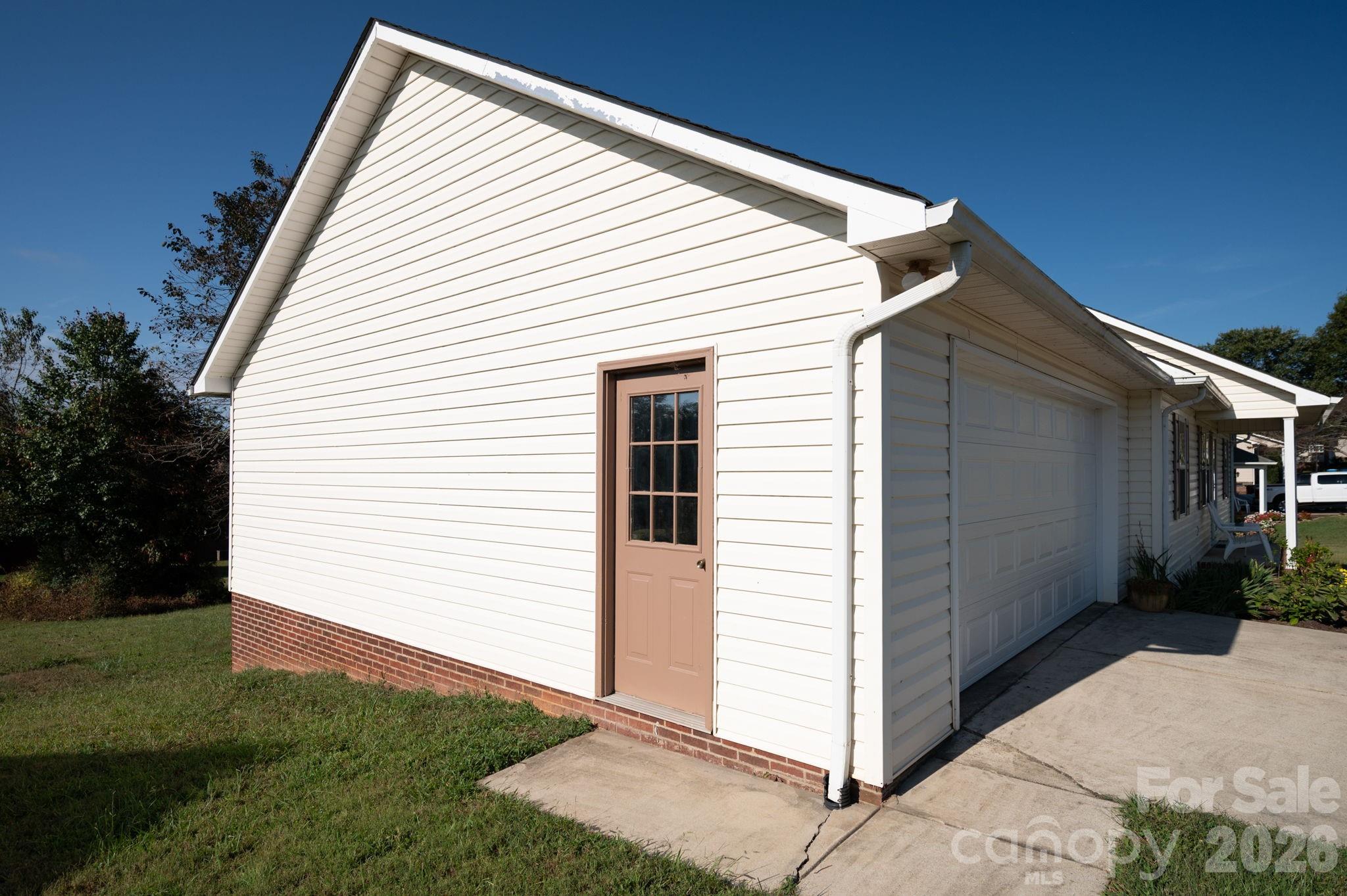 1371 Millrace Drive — Conover