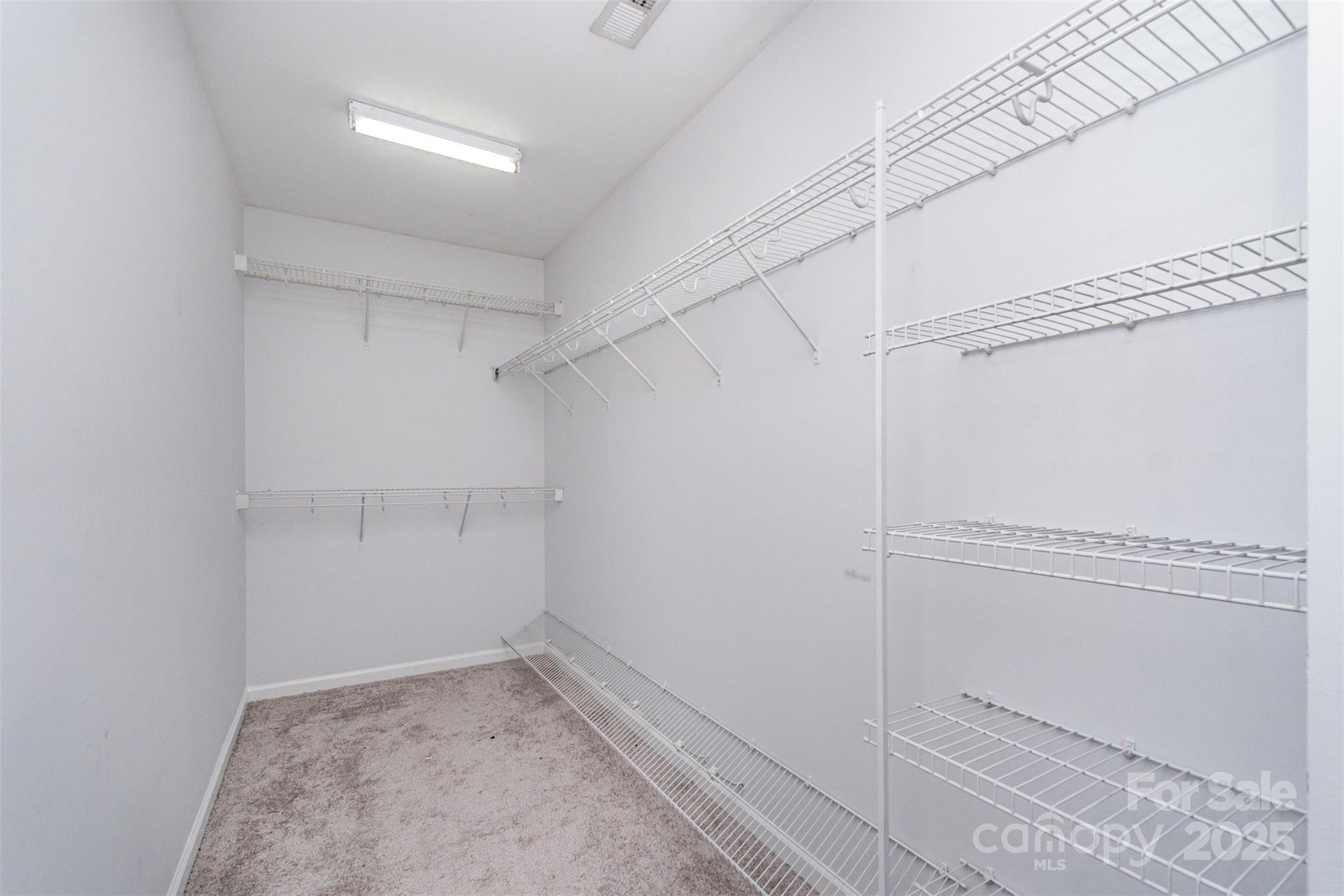 2823 Oakdale Pasture Drive — Charlotte