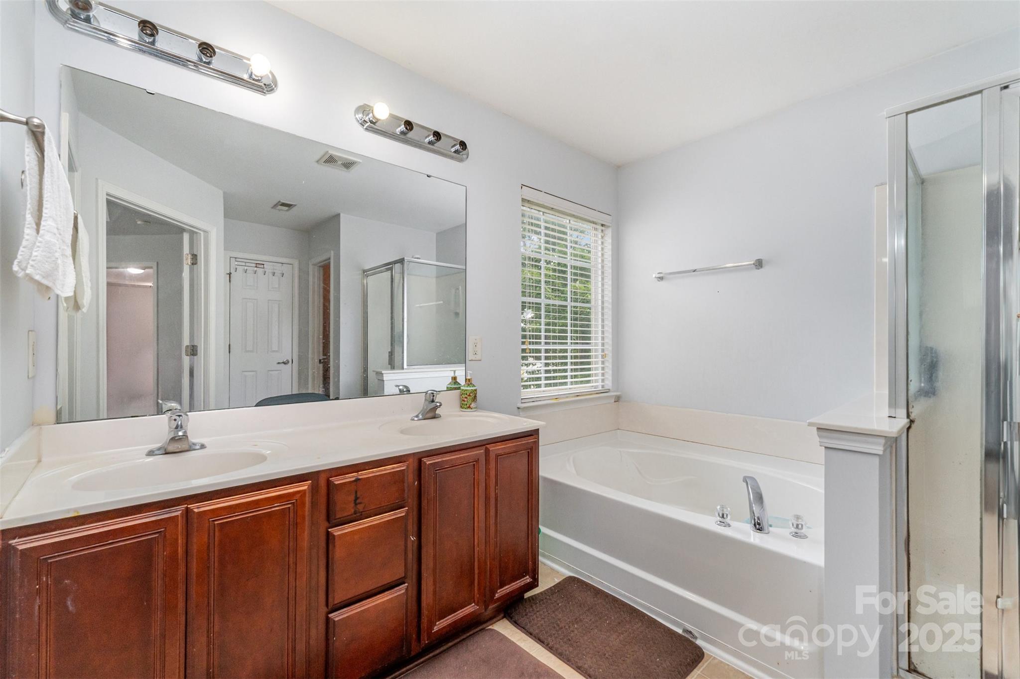 2823 Oakdale Pasture Drive — Charlotte