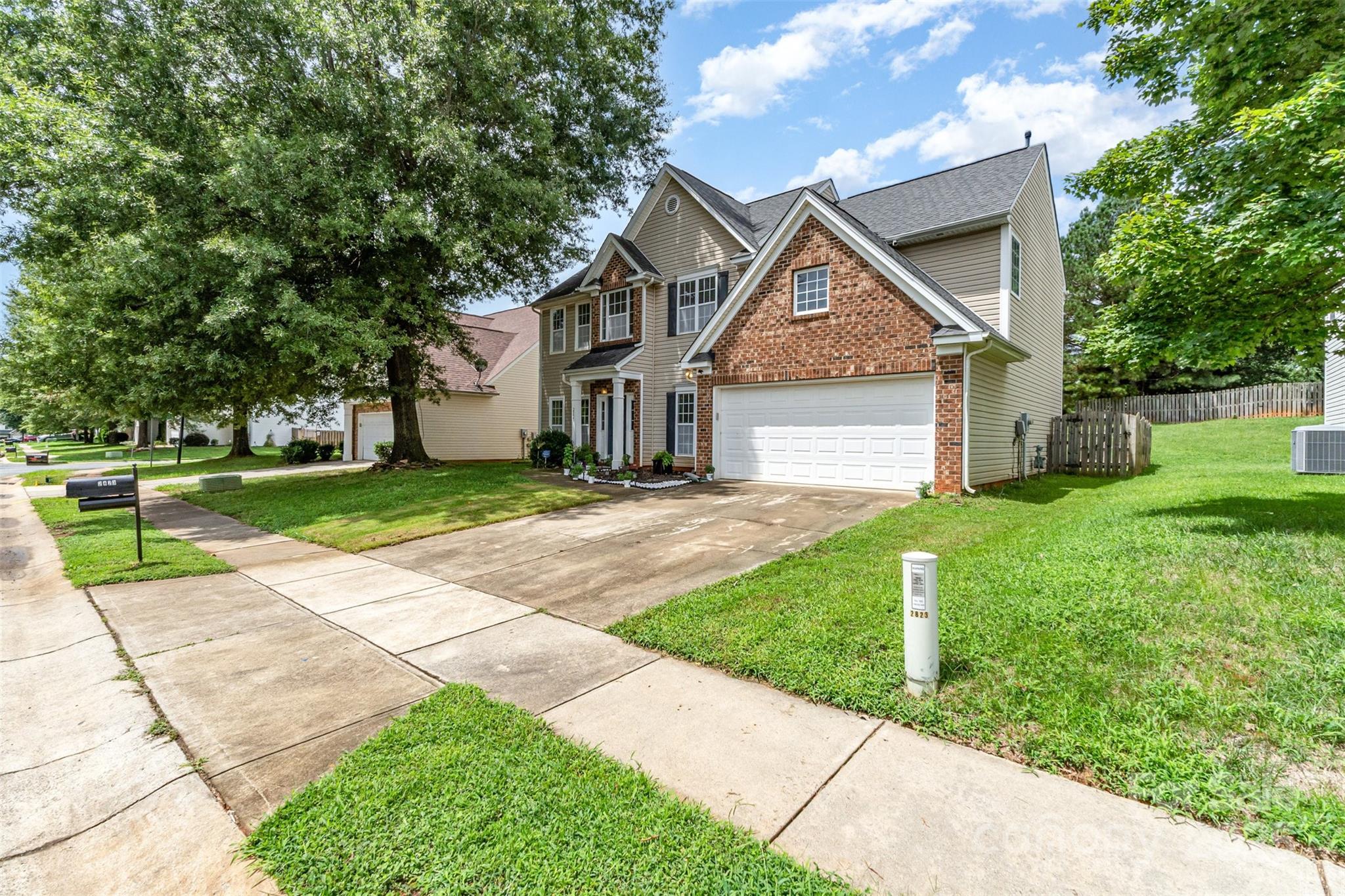 2823 Oakdale Pasture Drive — Charlotte
