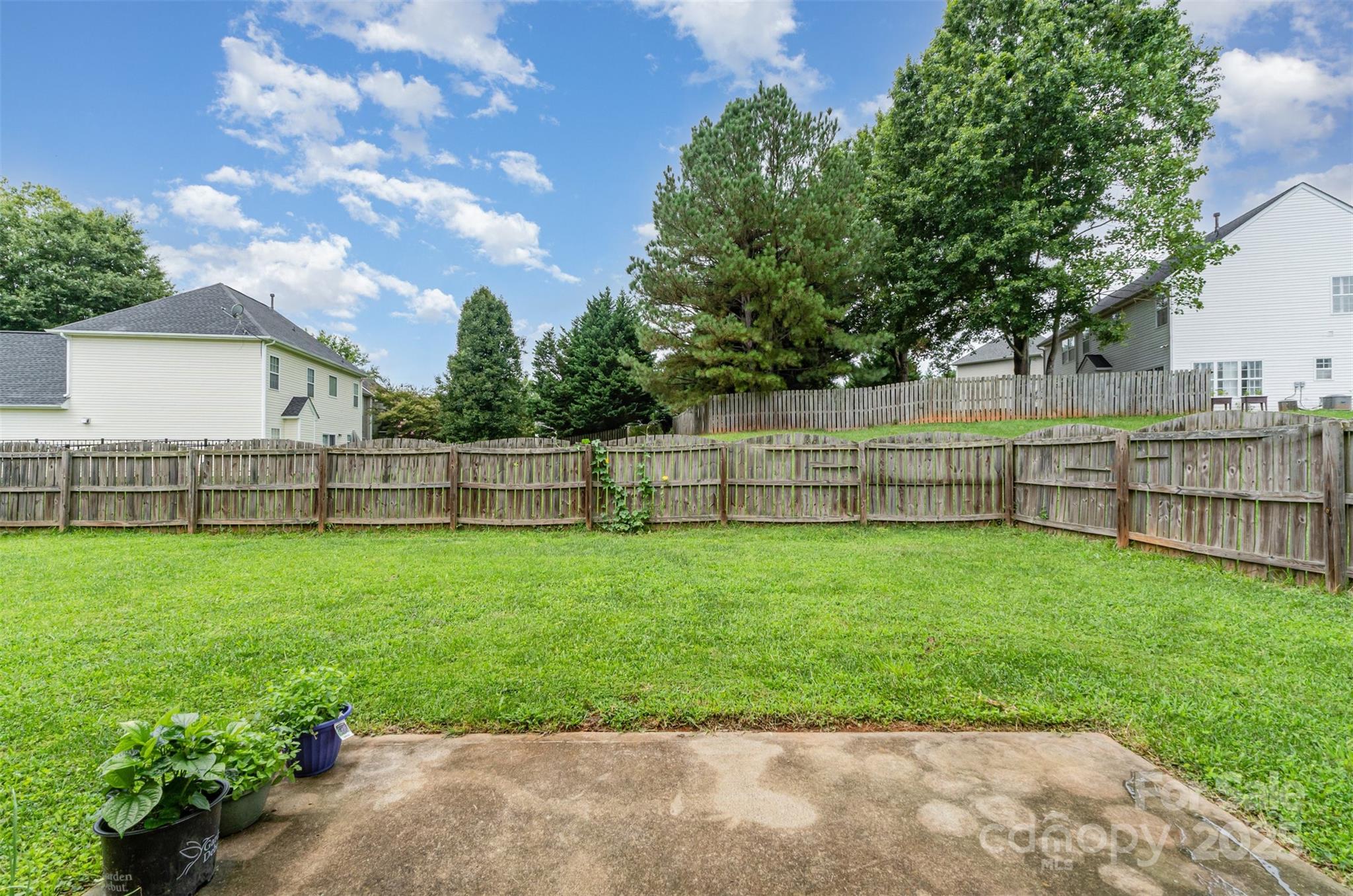 2823 Oakdale Pasture Drive — Charlotte