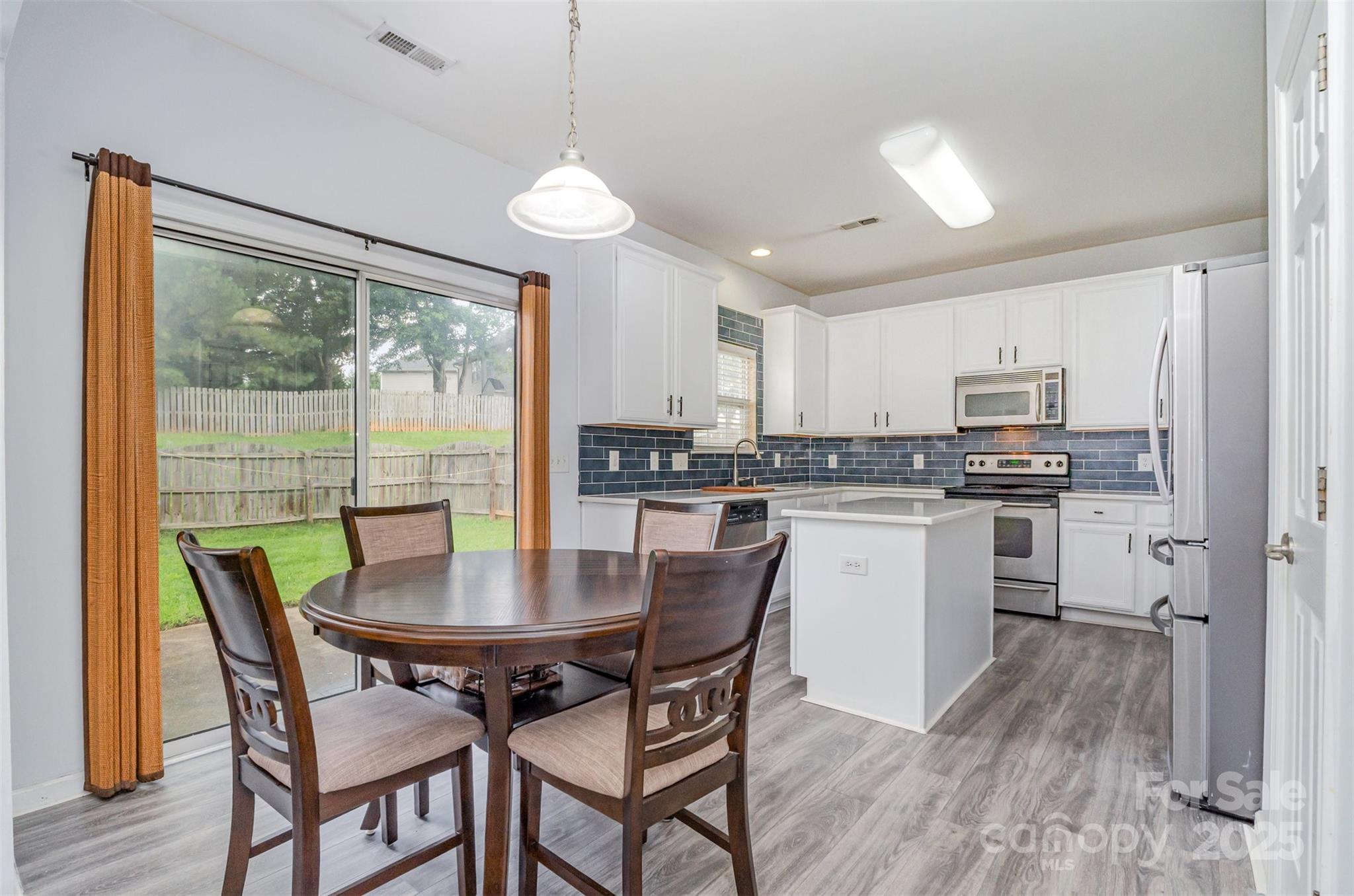 2823 Oakdale Pasture Drive — Charlotte