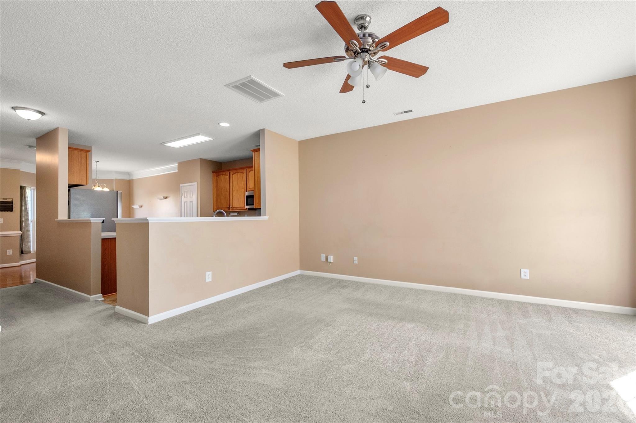 6934 Tanners Creek Drive — Huntersville