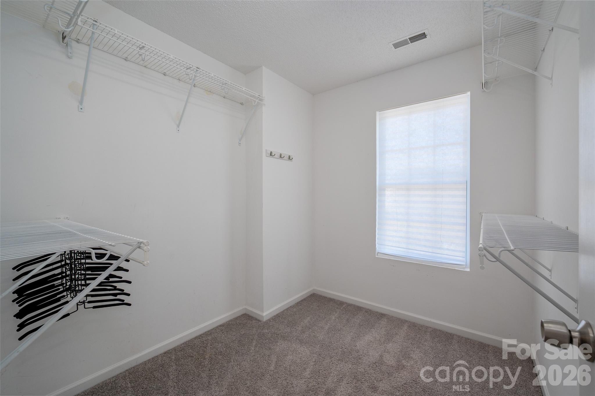 6934 Tanners Creek Drive — Huntersville