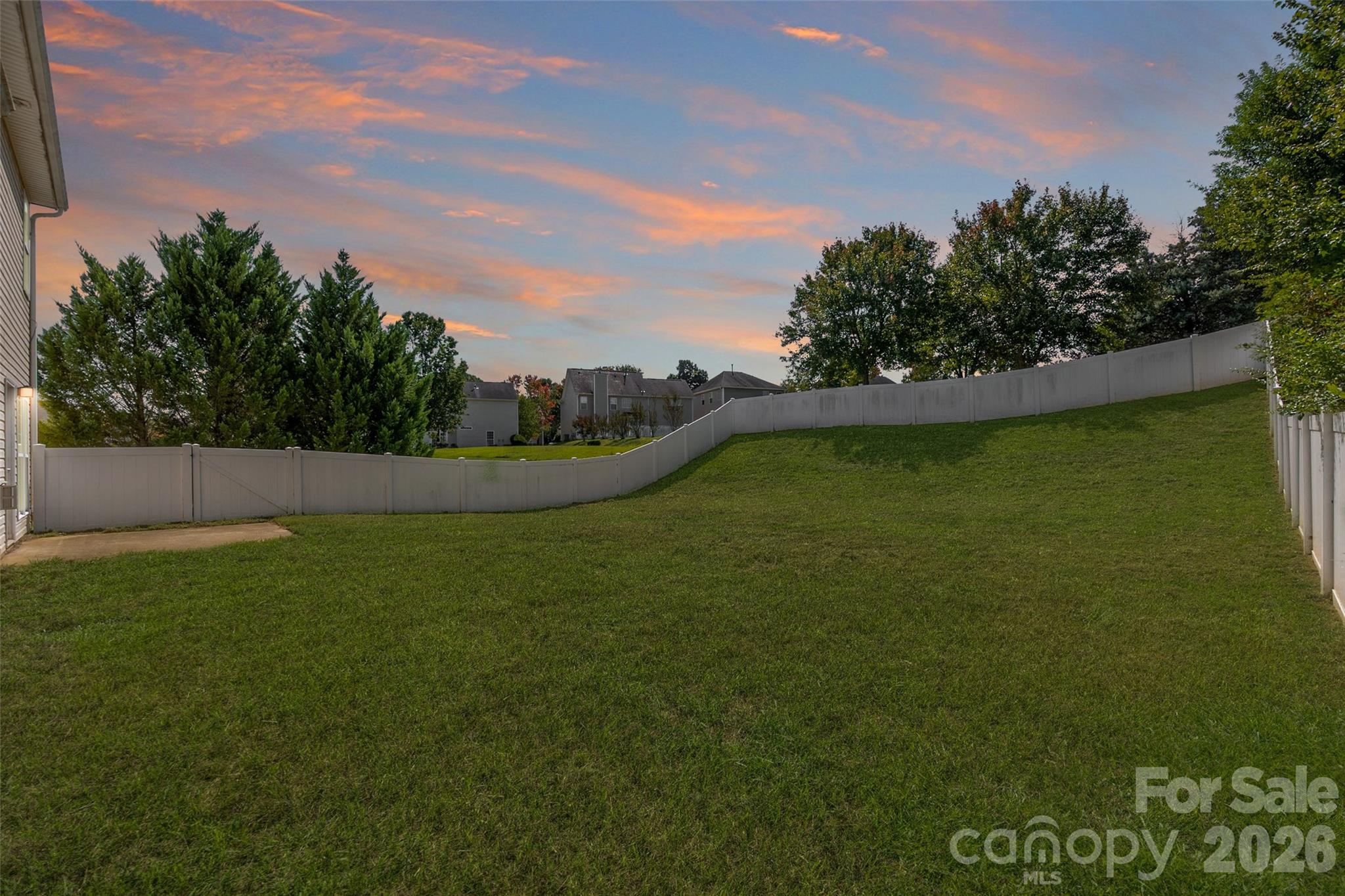 6934 Tanners Creek Drive — Huntersville