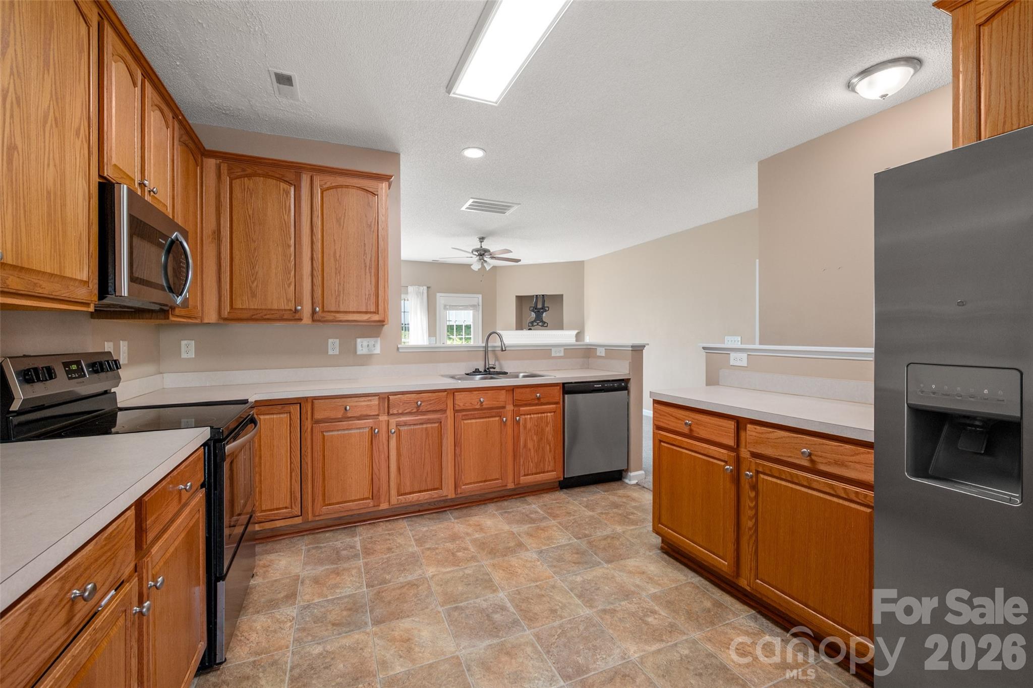 6934 Tanners Creek Drive — Huntersville