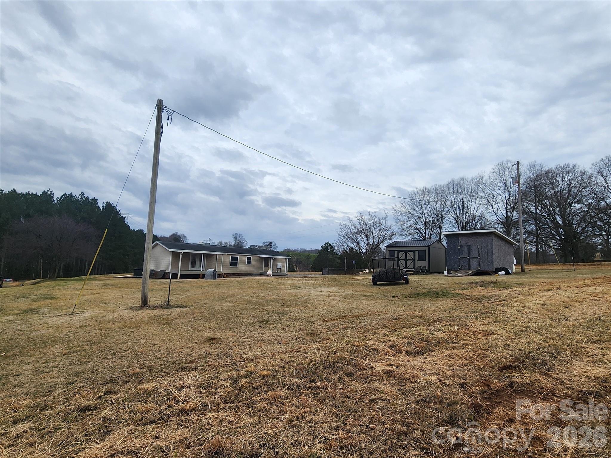 303 Johnson Dairy Road — Mooresville