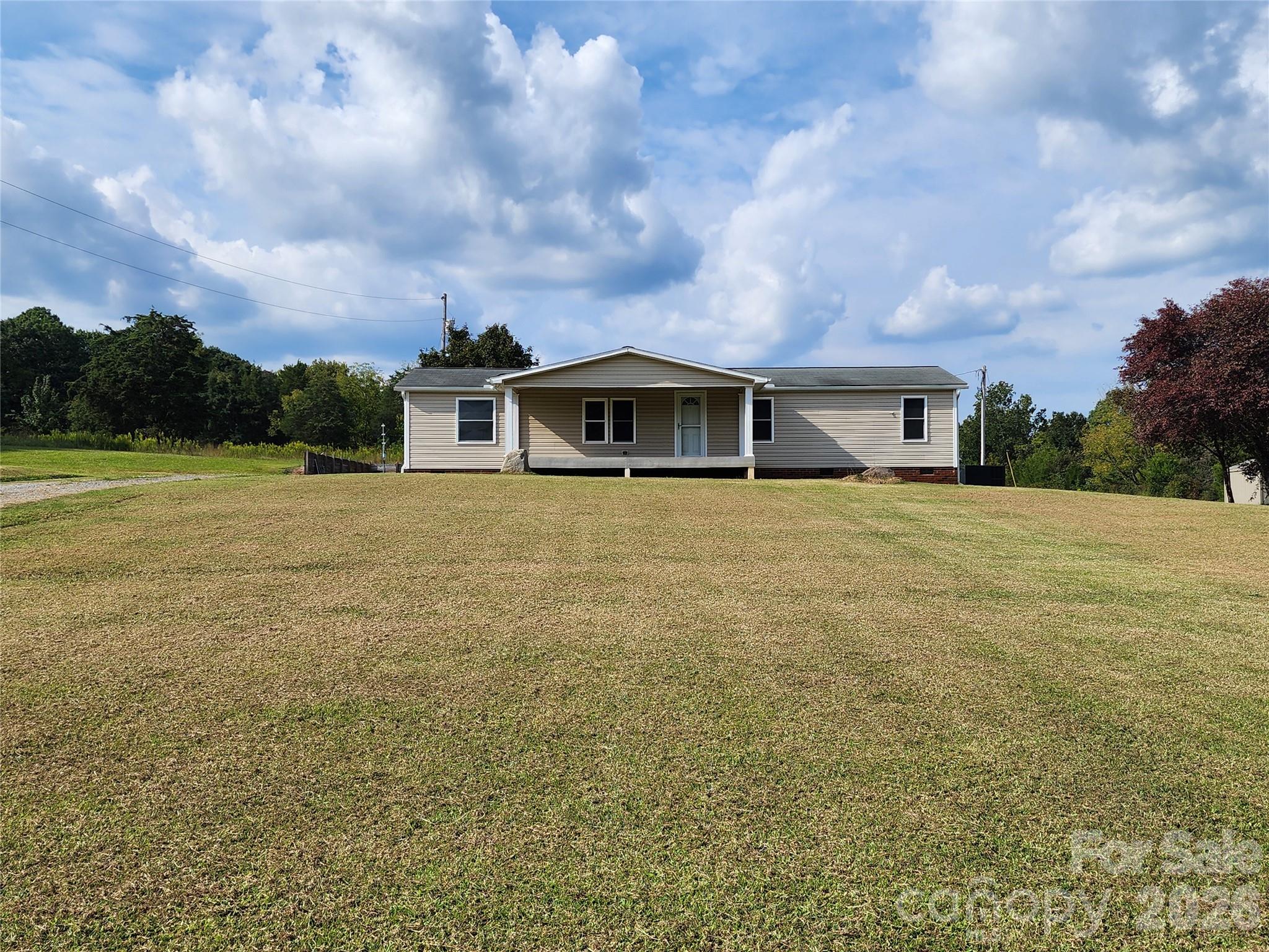 303 Johnson Dairy Road — Mooresville