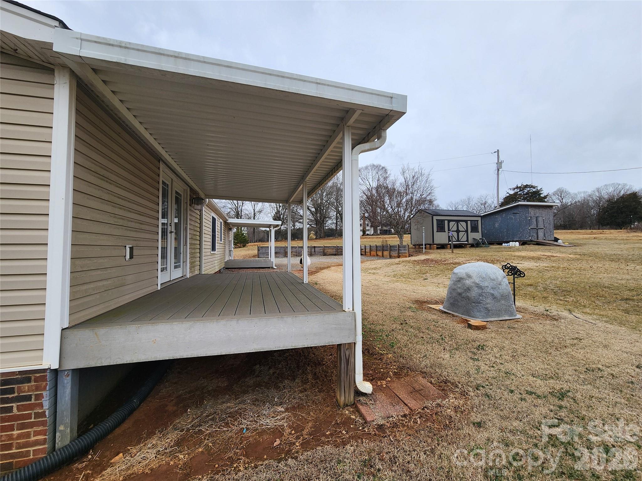 303 Johnson Dairy Road — Mooresville