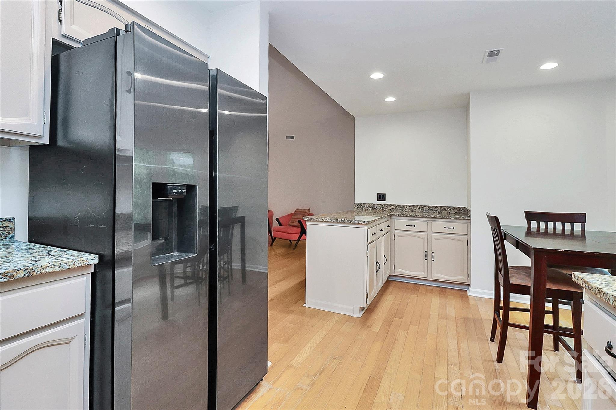 16 Woodvine Lane — Clover
