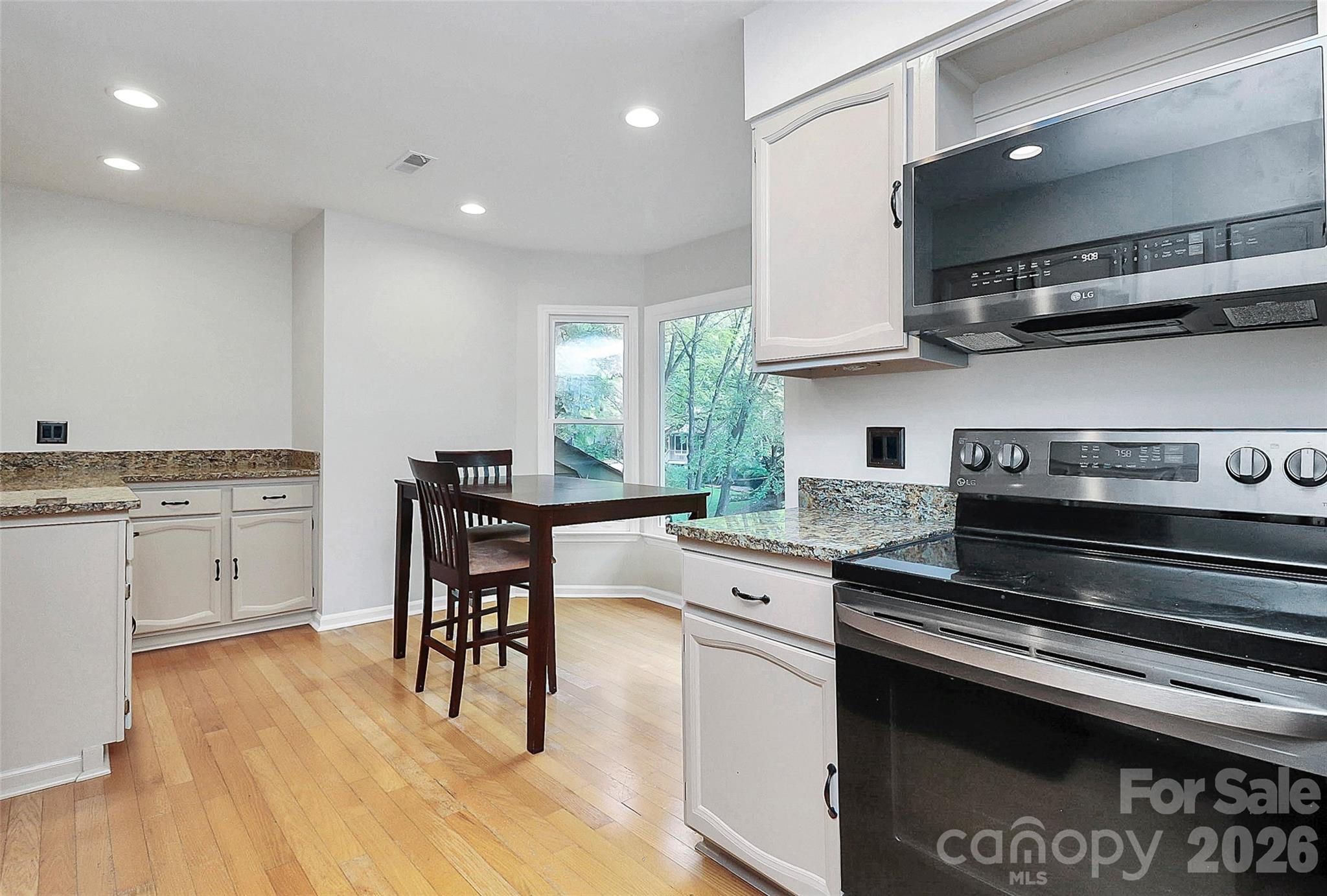 16 Woodvine Lane — Clover