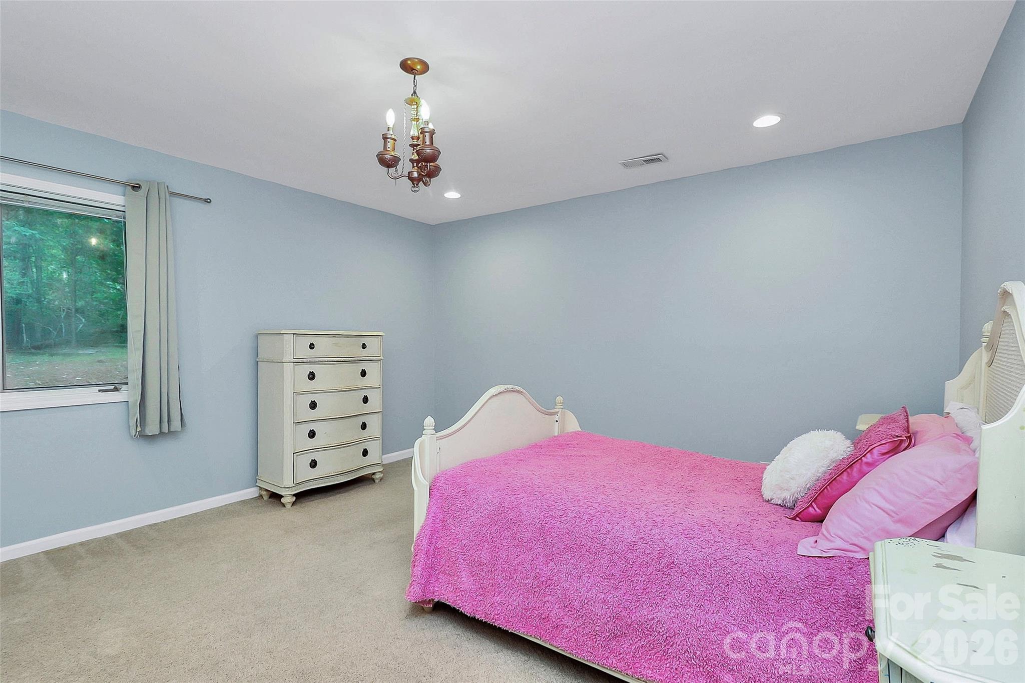 16 Woodvine Lane — Clover
