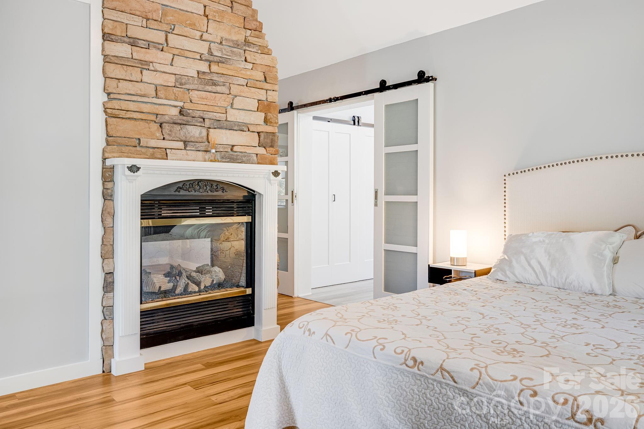 1387 Woods Ammons Road — Mars Hill