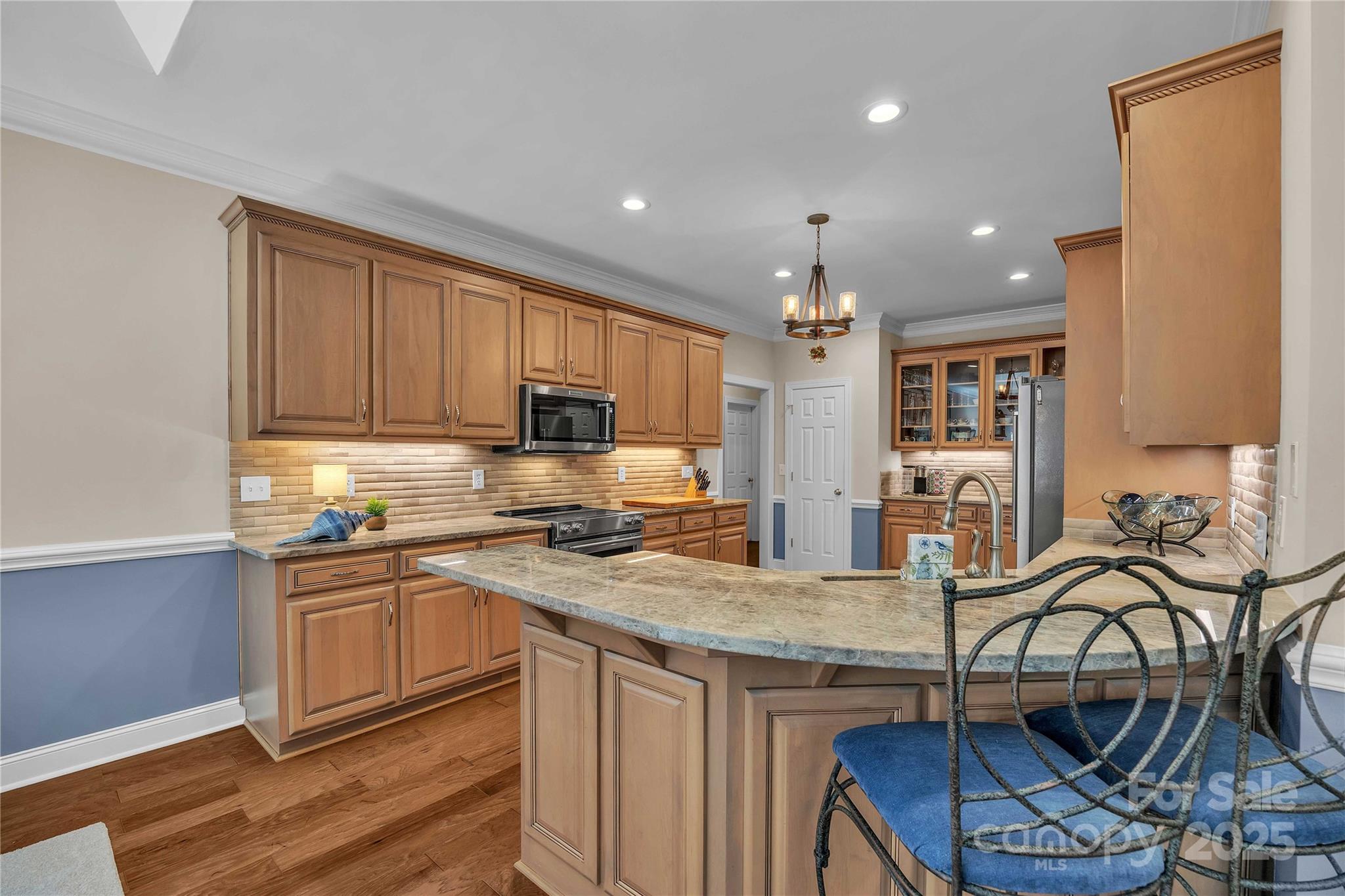 322 W Glenview Drive — Salisbury