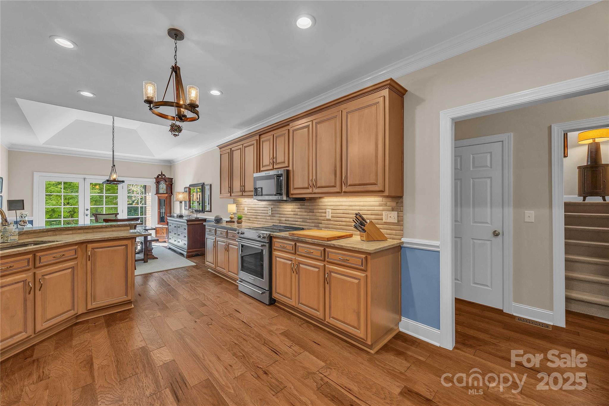322 W Glenview Drive — Salisbury