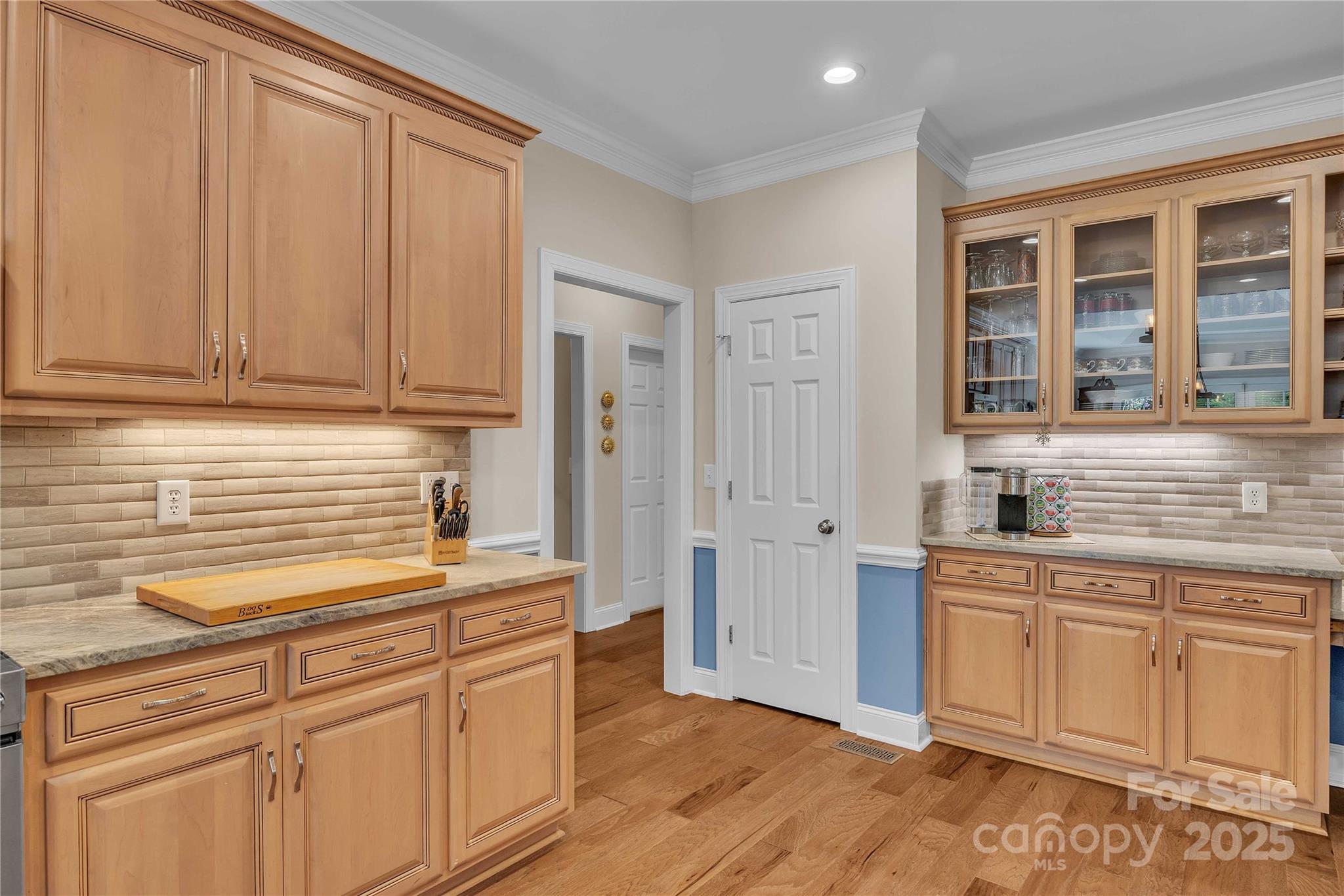 322 W Glenview Drive — Salisbury