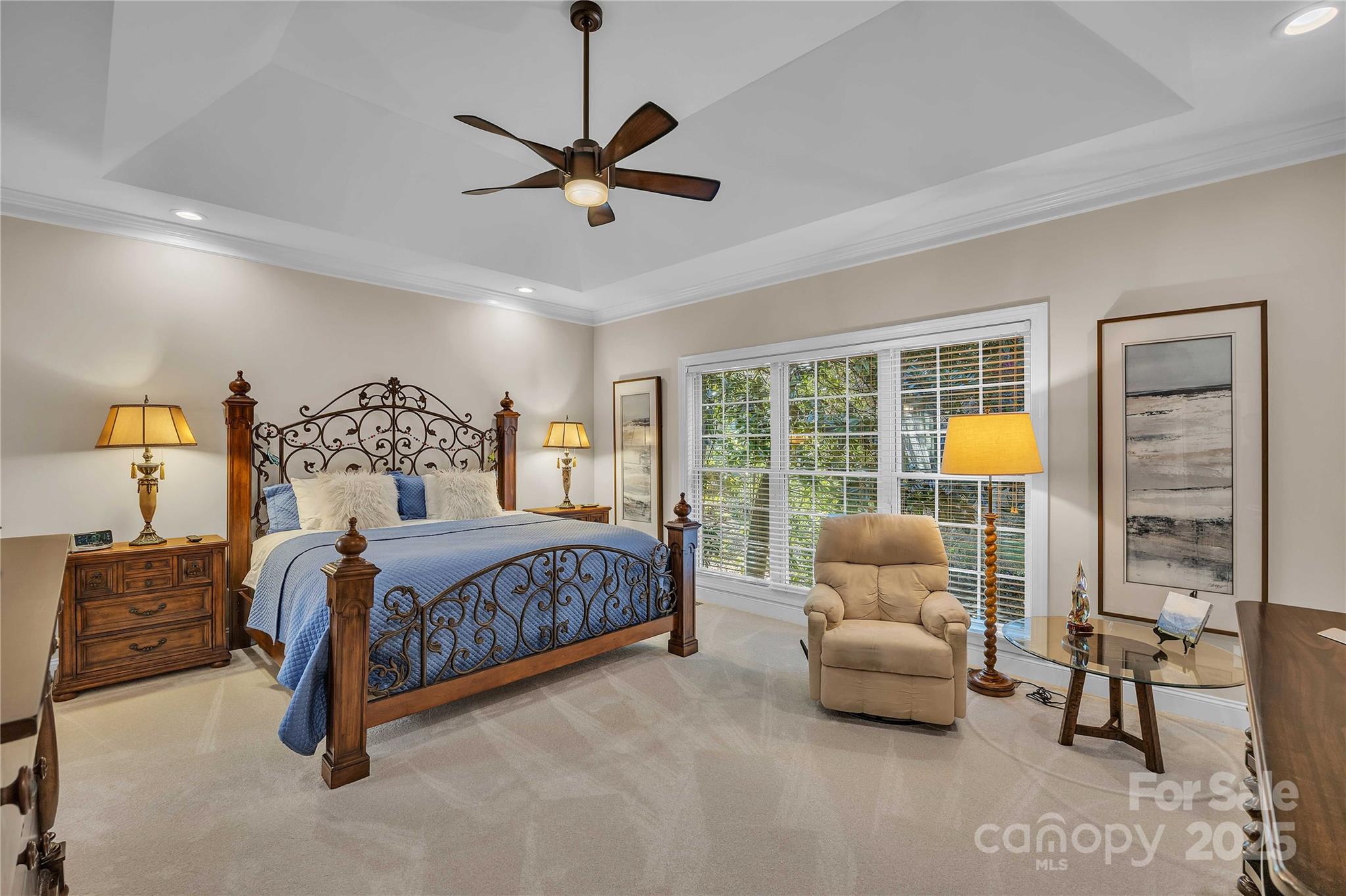 322 W Glenview Drive — Salisbury