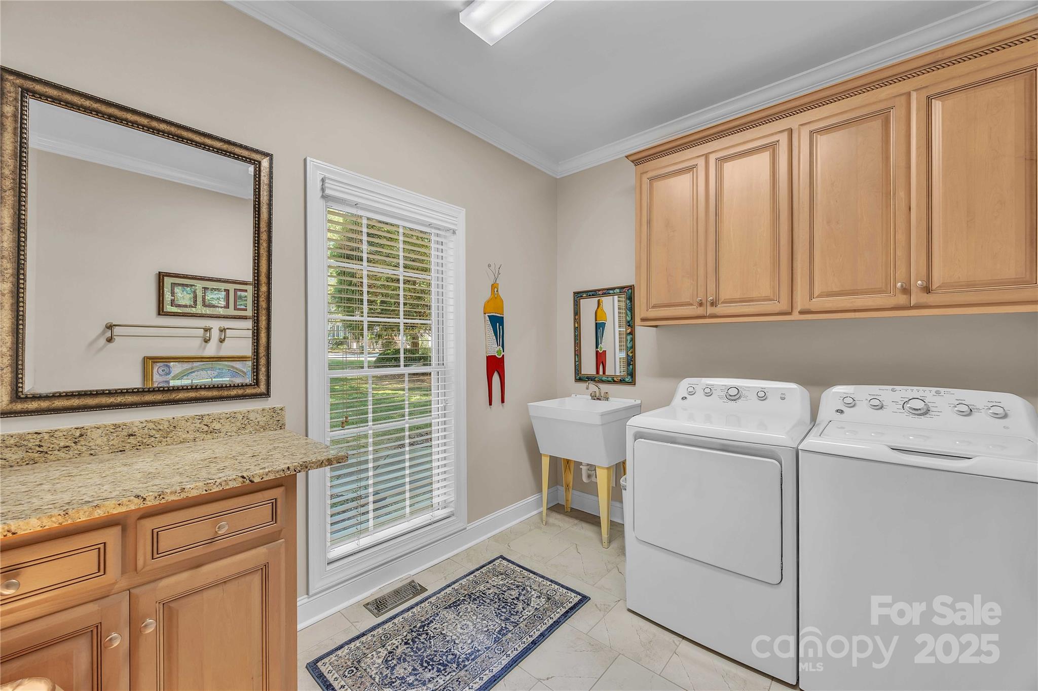 322 W Glenview Drive — Salisbury