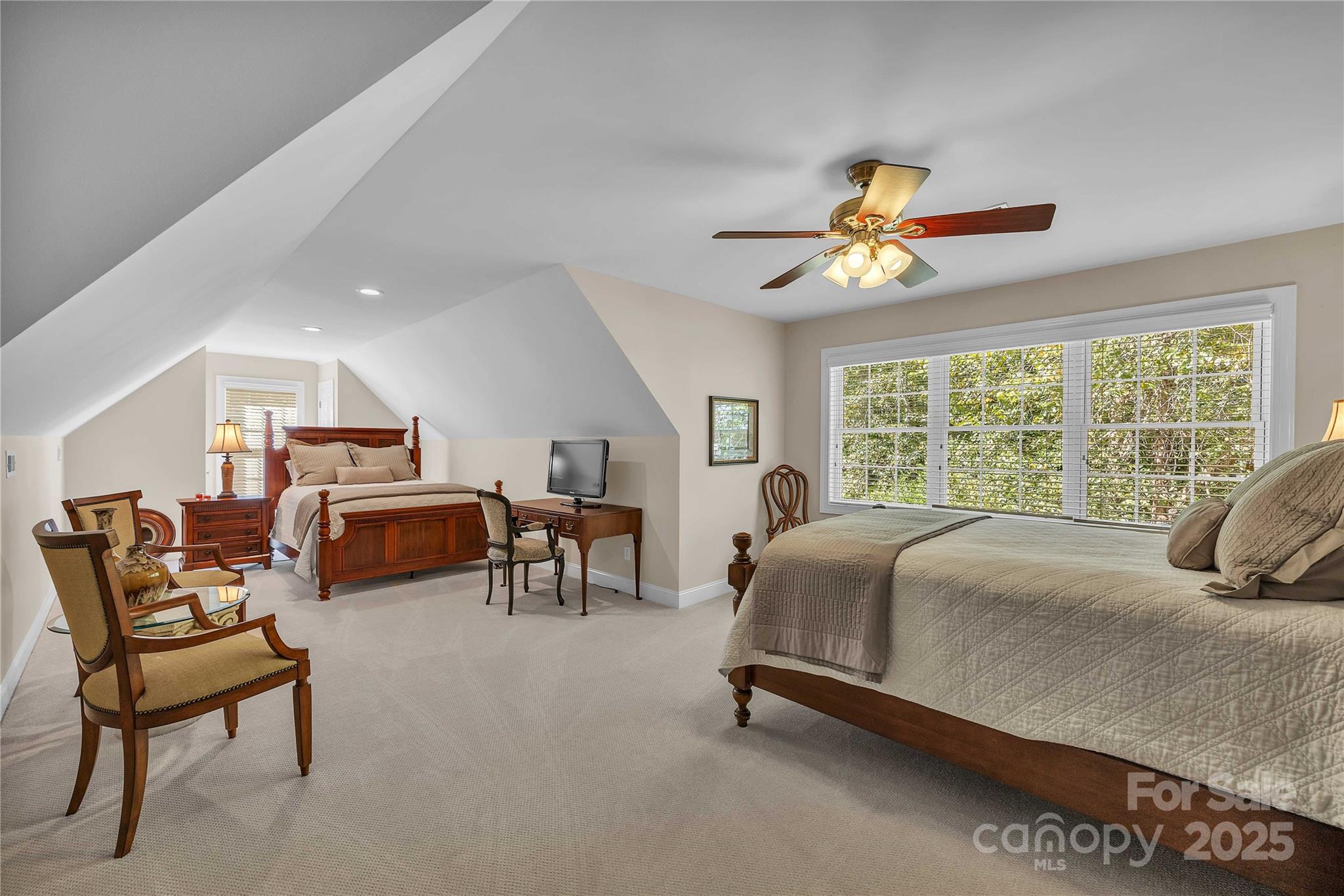 322 W Glenview Drive — Salisbury