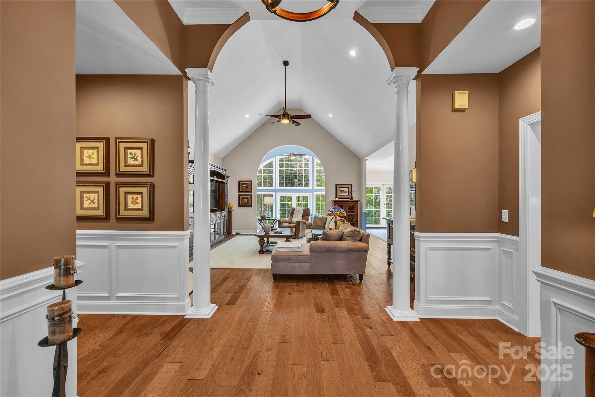 322 W Glenview Drive — Salisbury