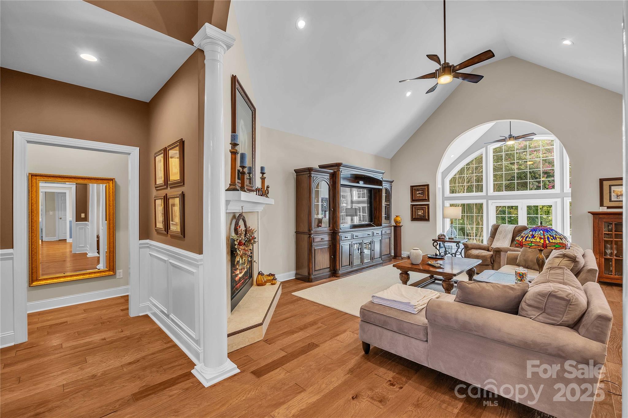 322 W Glenview Drive — Salisbury
