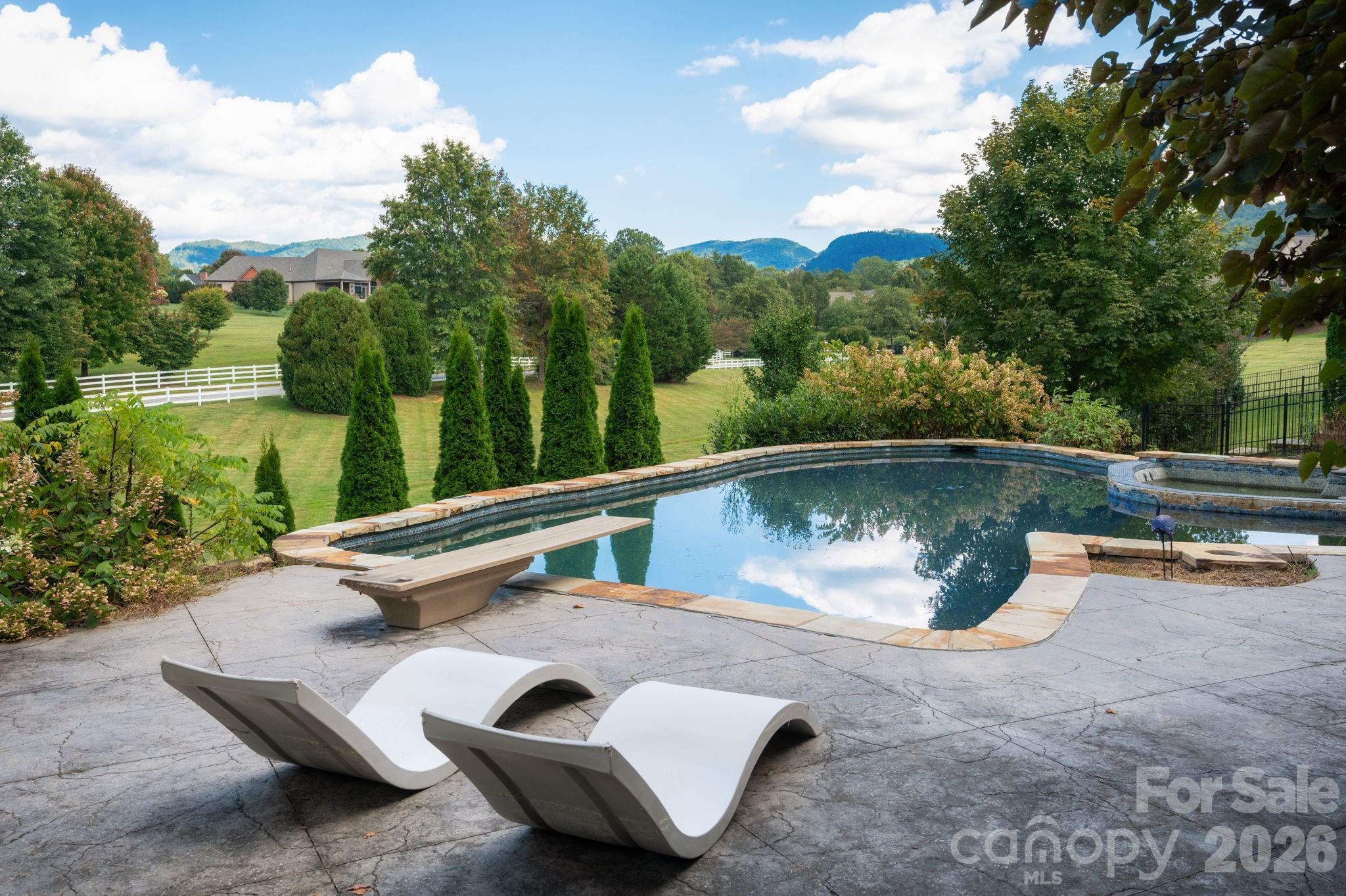 31 Bradford Vistas Drive — Fletcher
