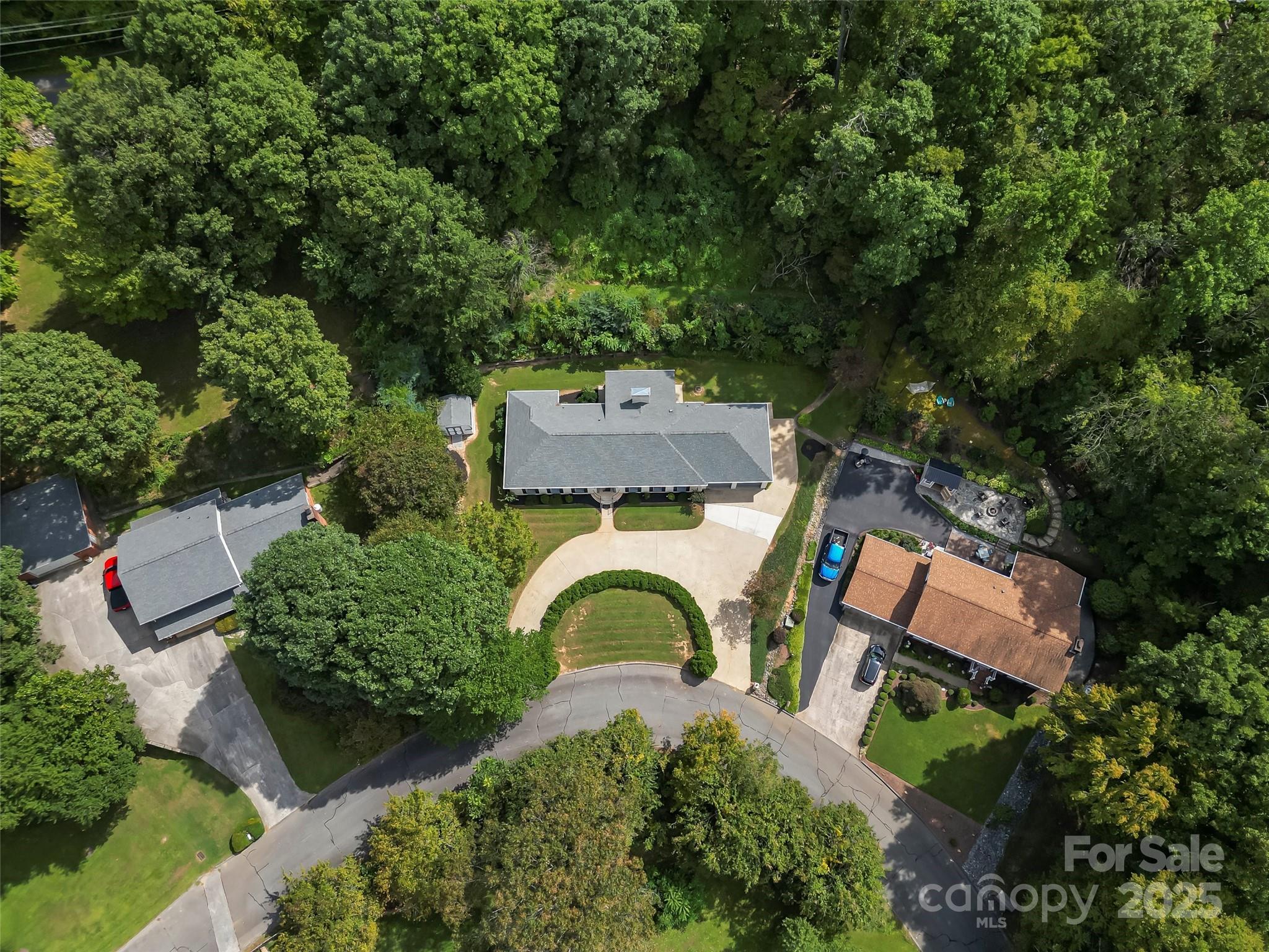 200 Woodland Drive — Marion