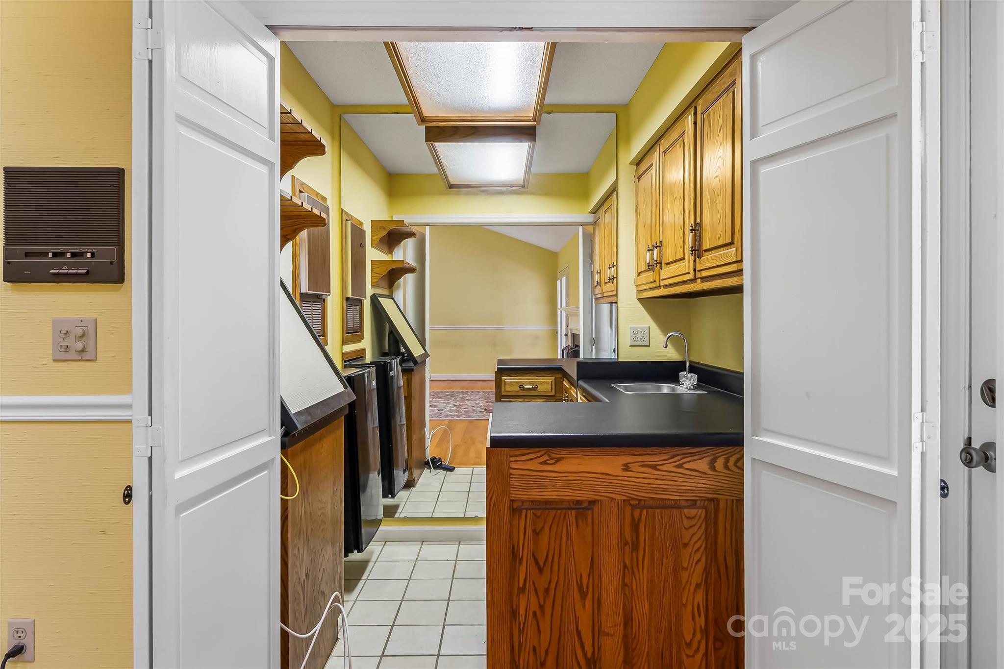 200 Woodland Drive — Marion