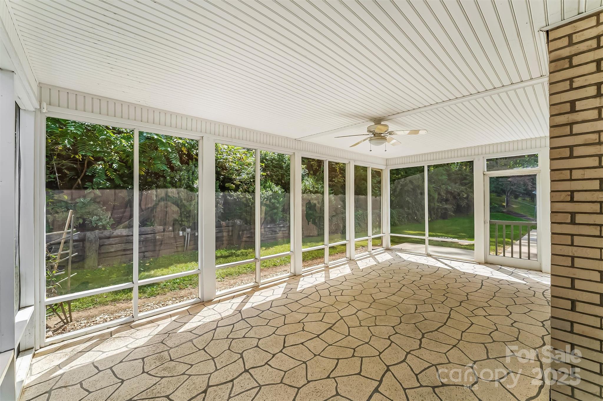 200 Woodland Drive — Marion