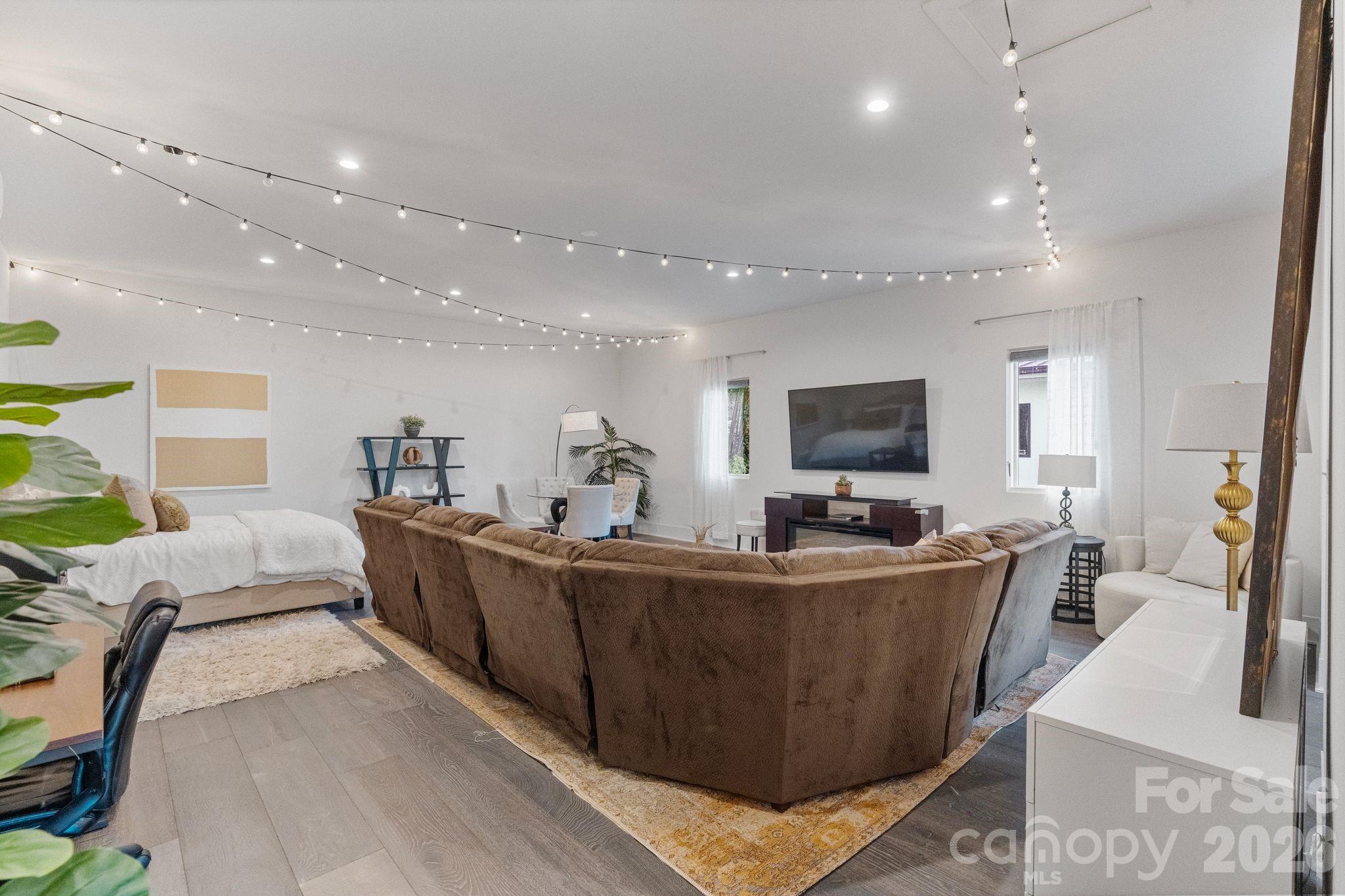 1516 Princeton Avenue — Charlotte