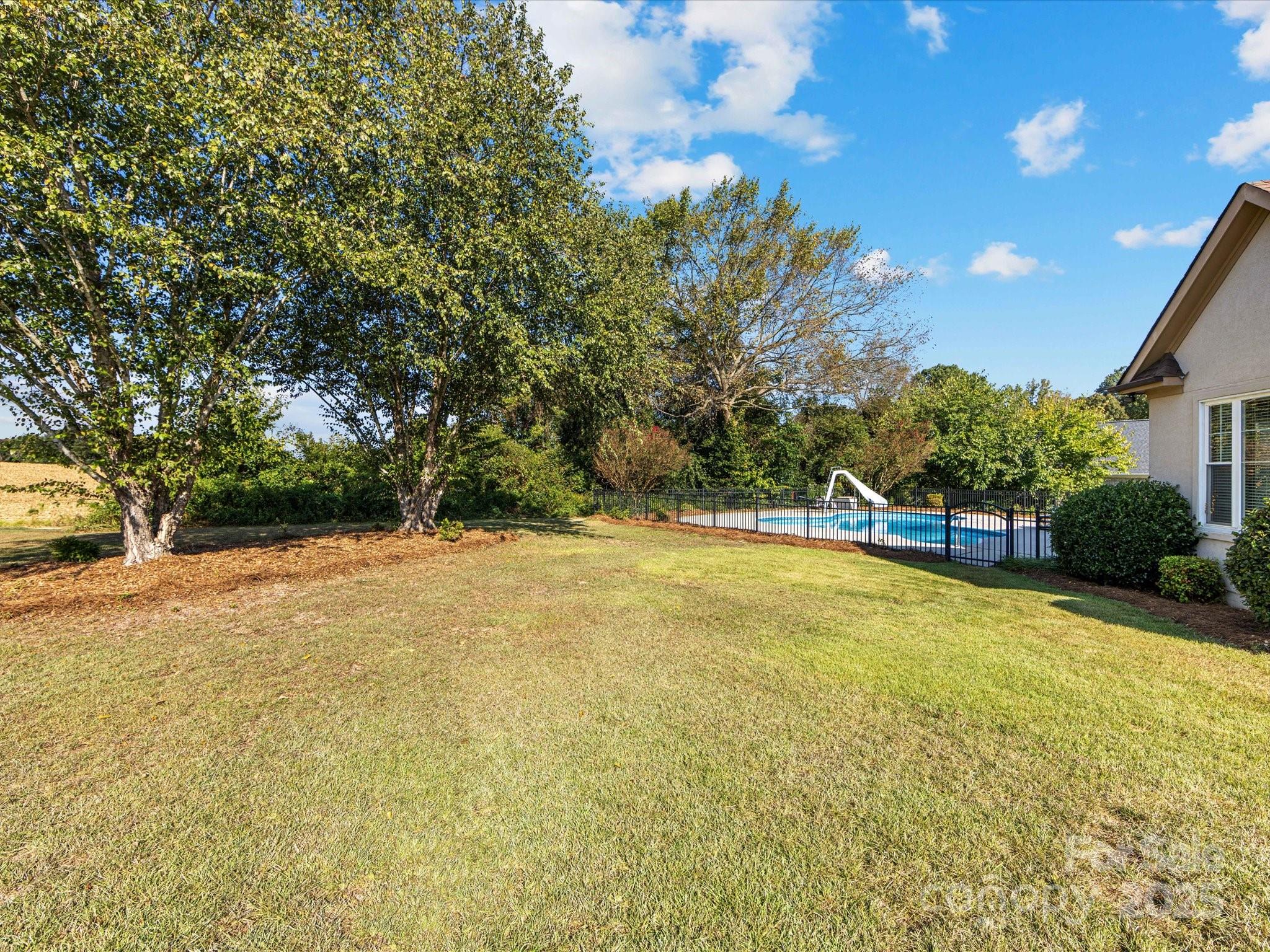 2820 Smith Field Drive — Monroe
