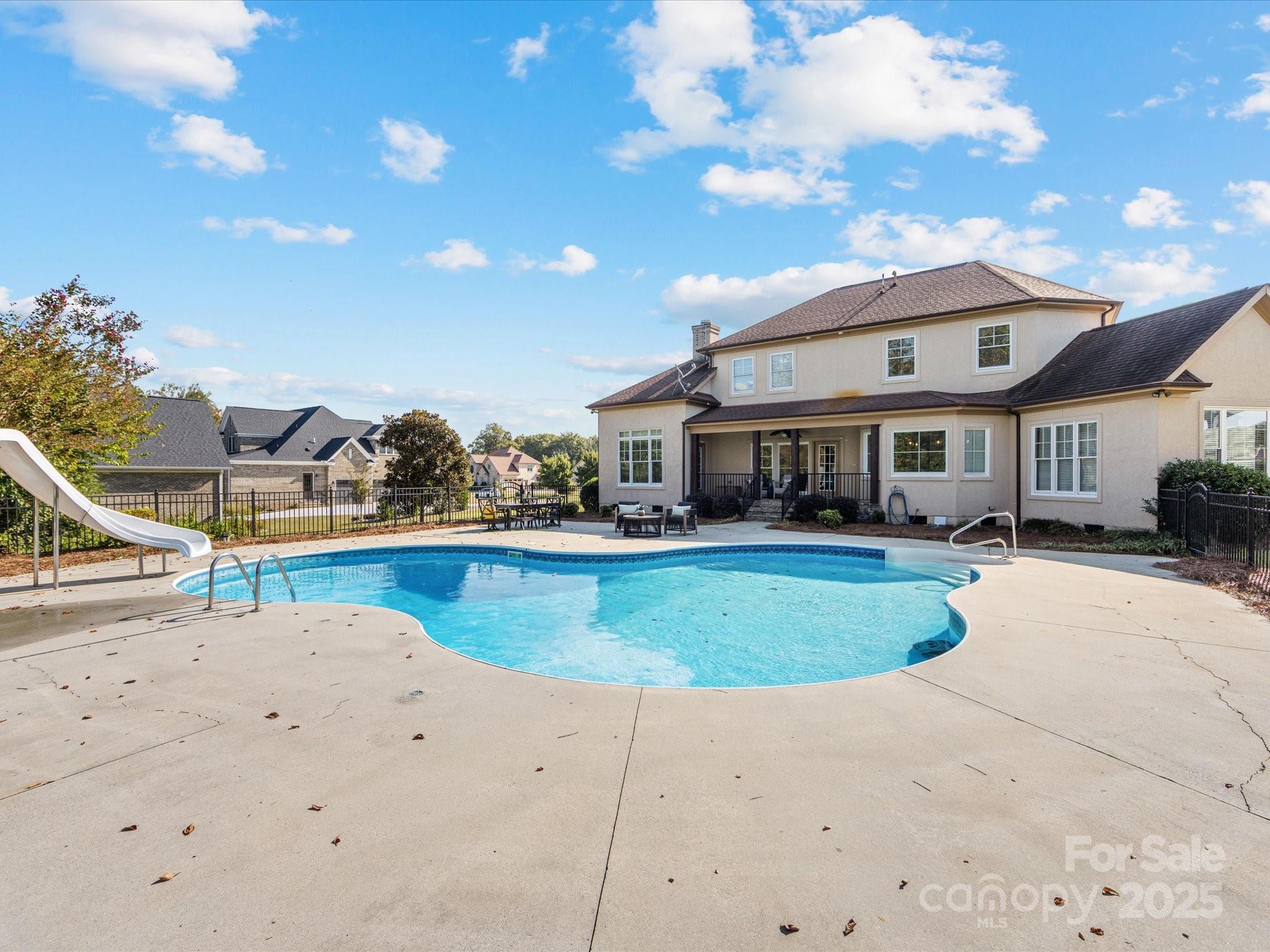 2820 Smith Field Drive — Monroe