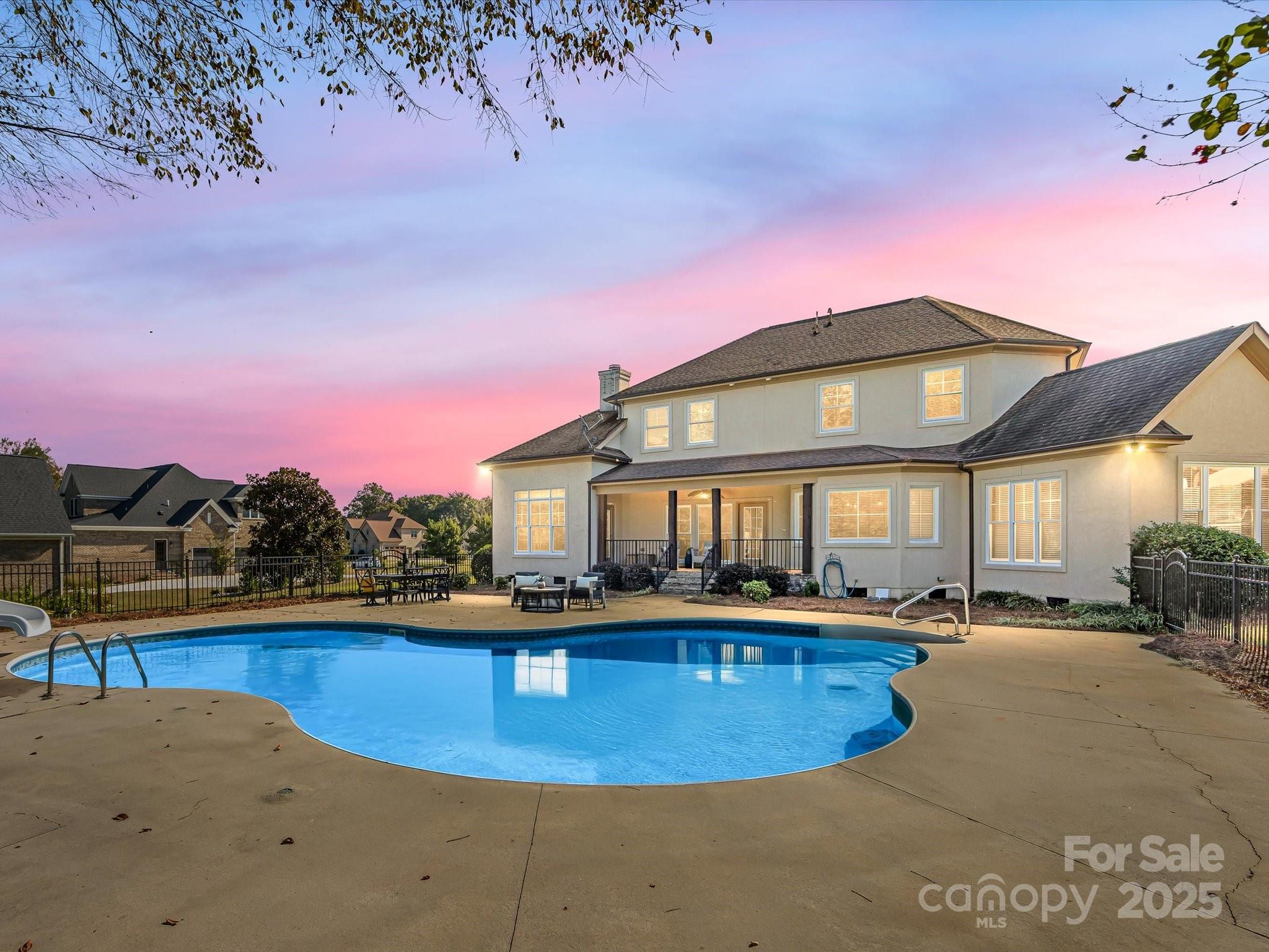 2820 Smith Field Drive — Monroe