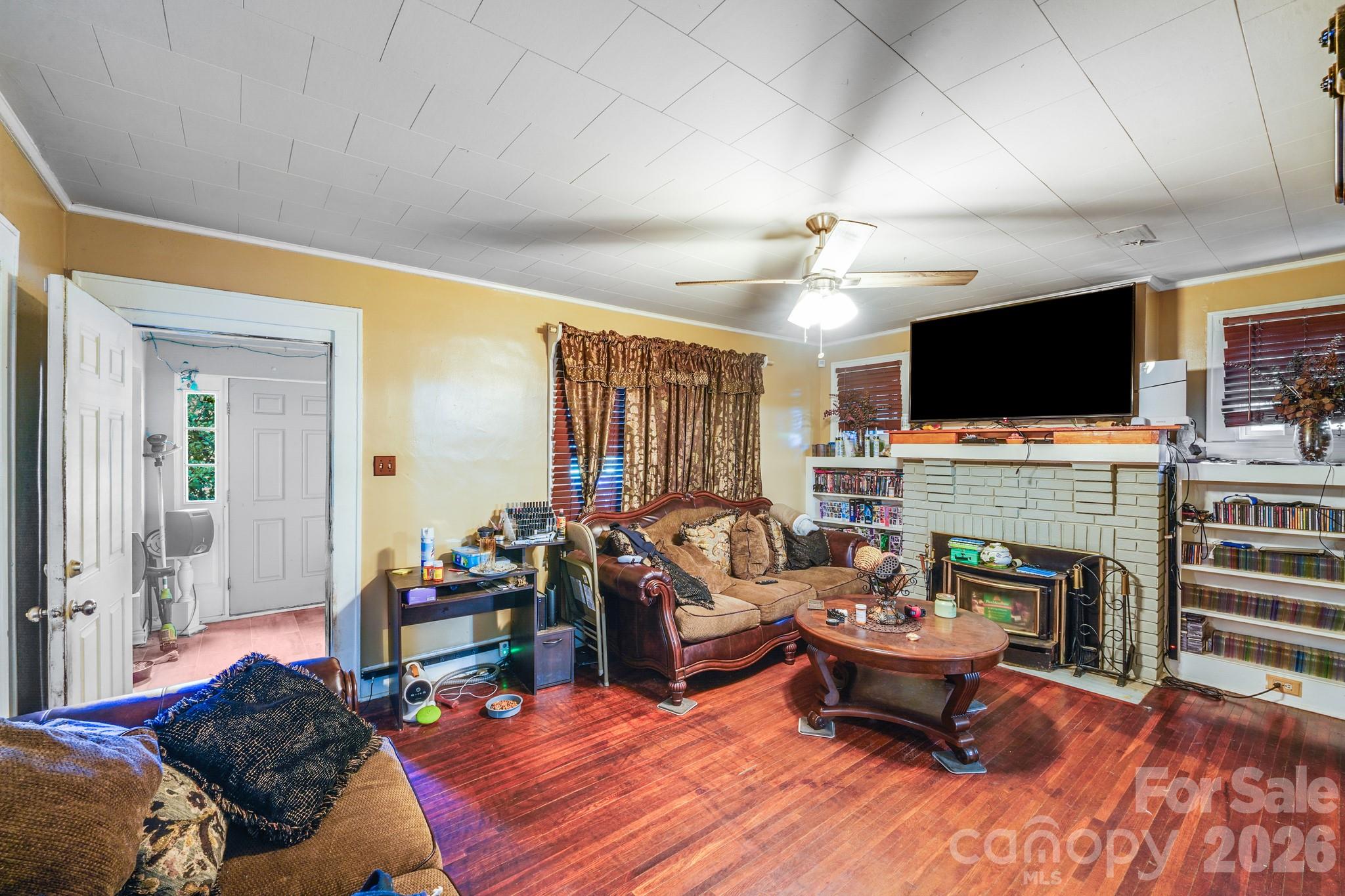 809 W Mauney Avenue — Gastonia