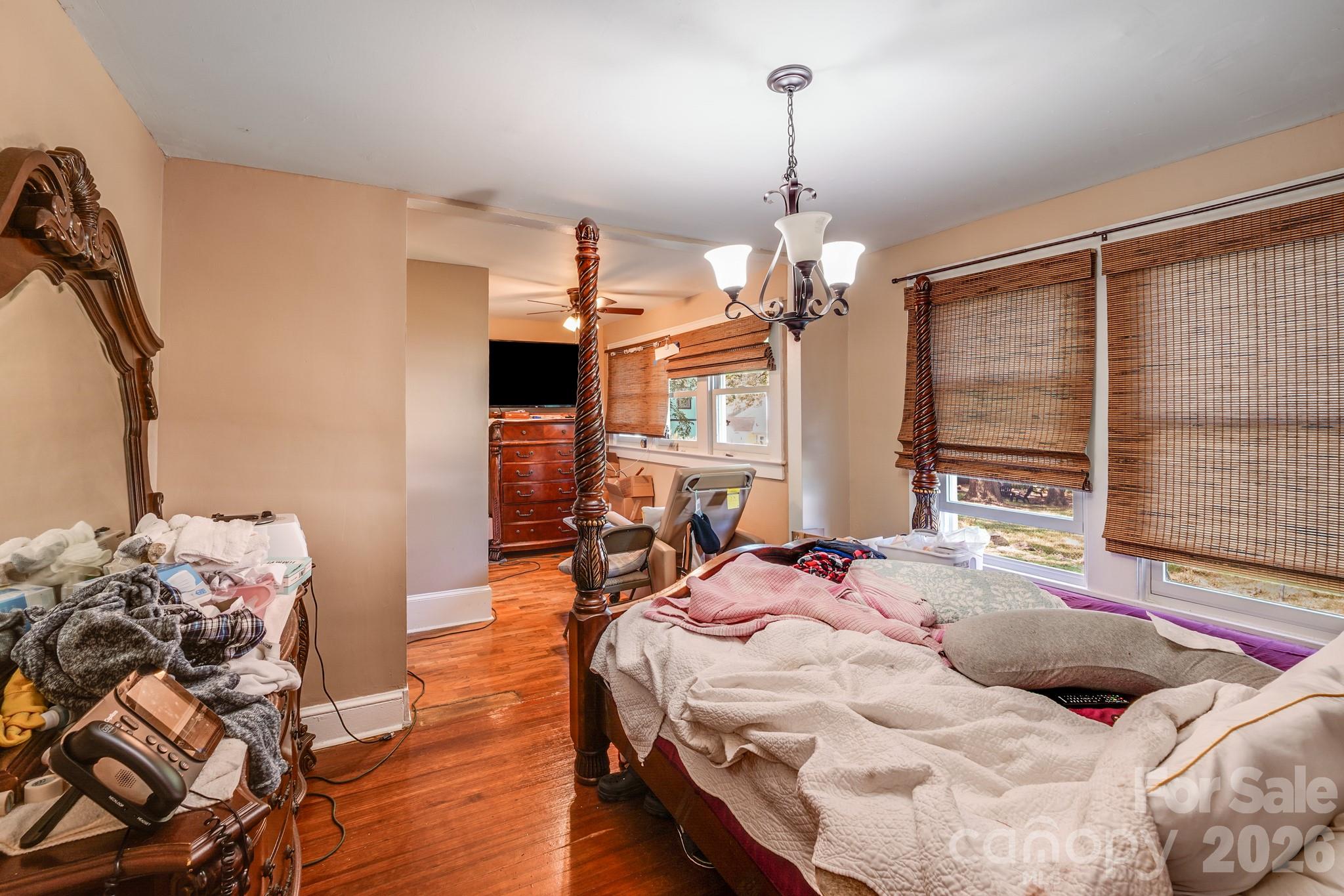 809 W Mauney Avenue — Gastonia