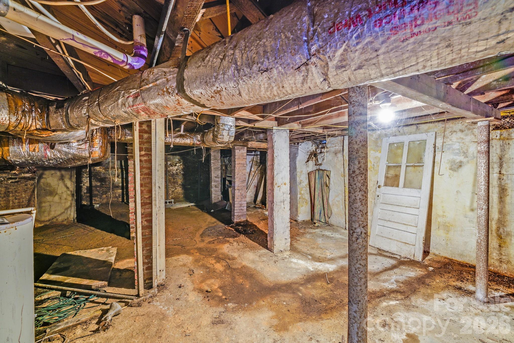 809 W Mauney Avenue — Gastonia