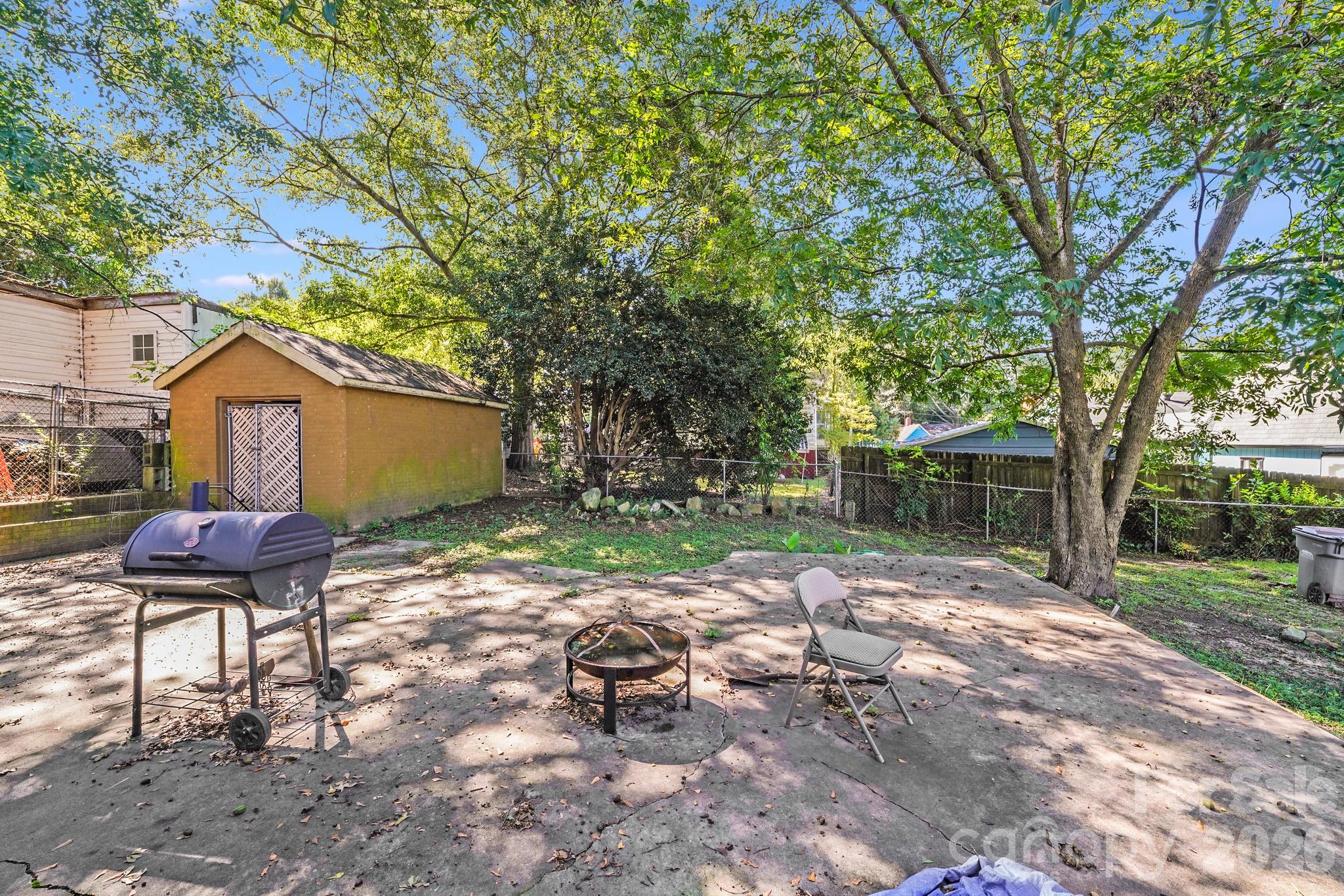 809 W Mauney Avenue — Gastonia